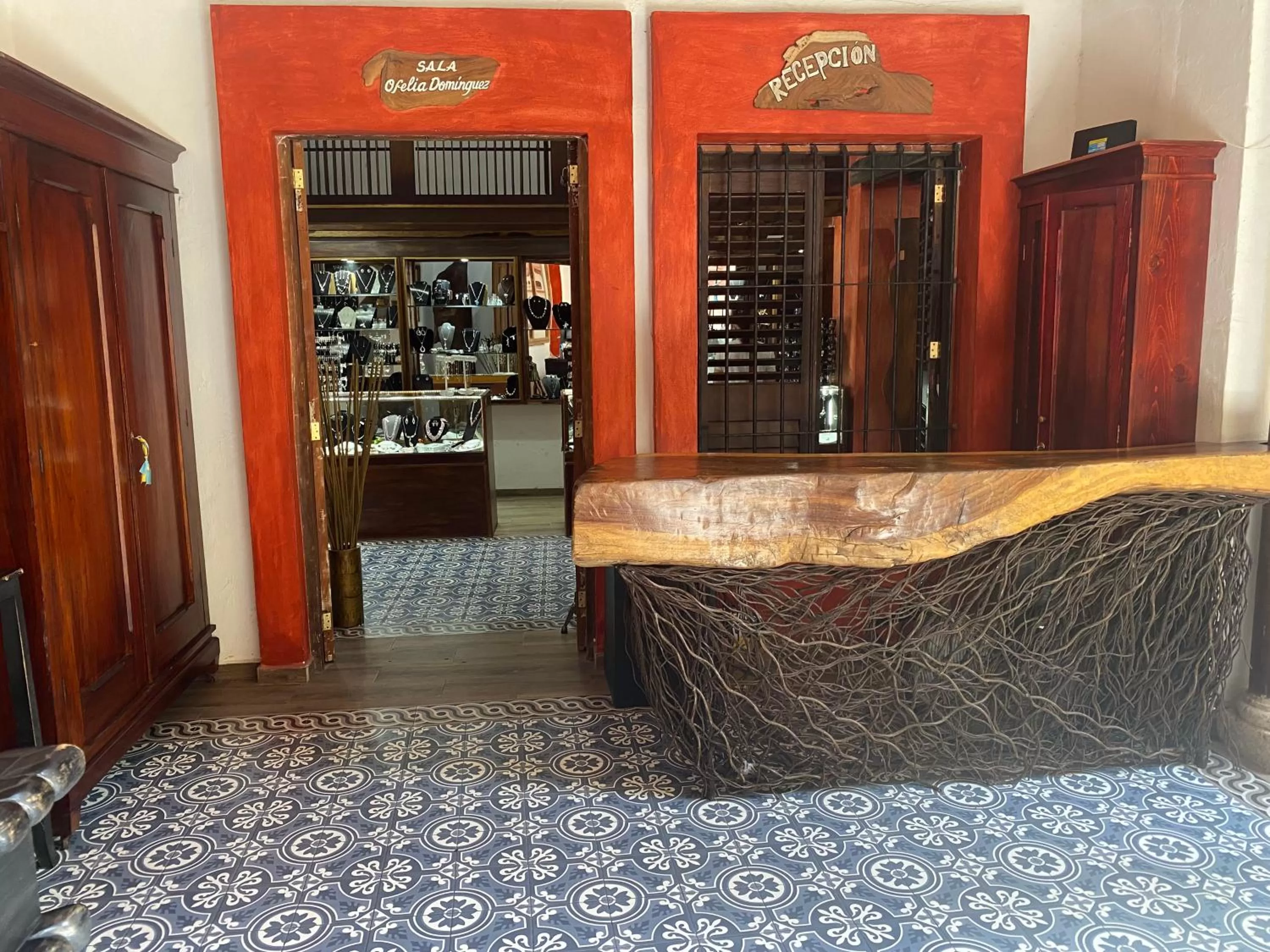 Restaurant/places to eat in Hotel Raices de Mar