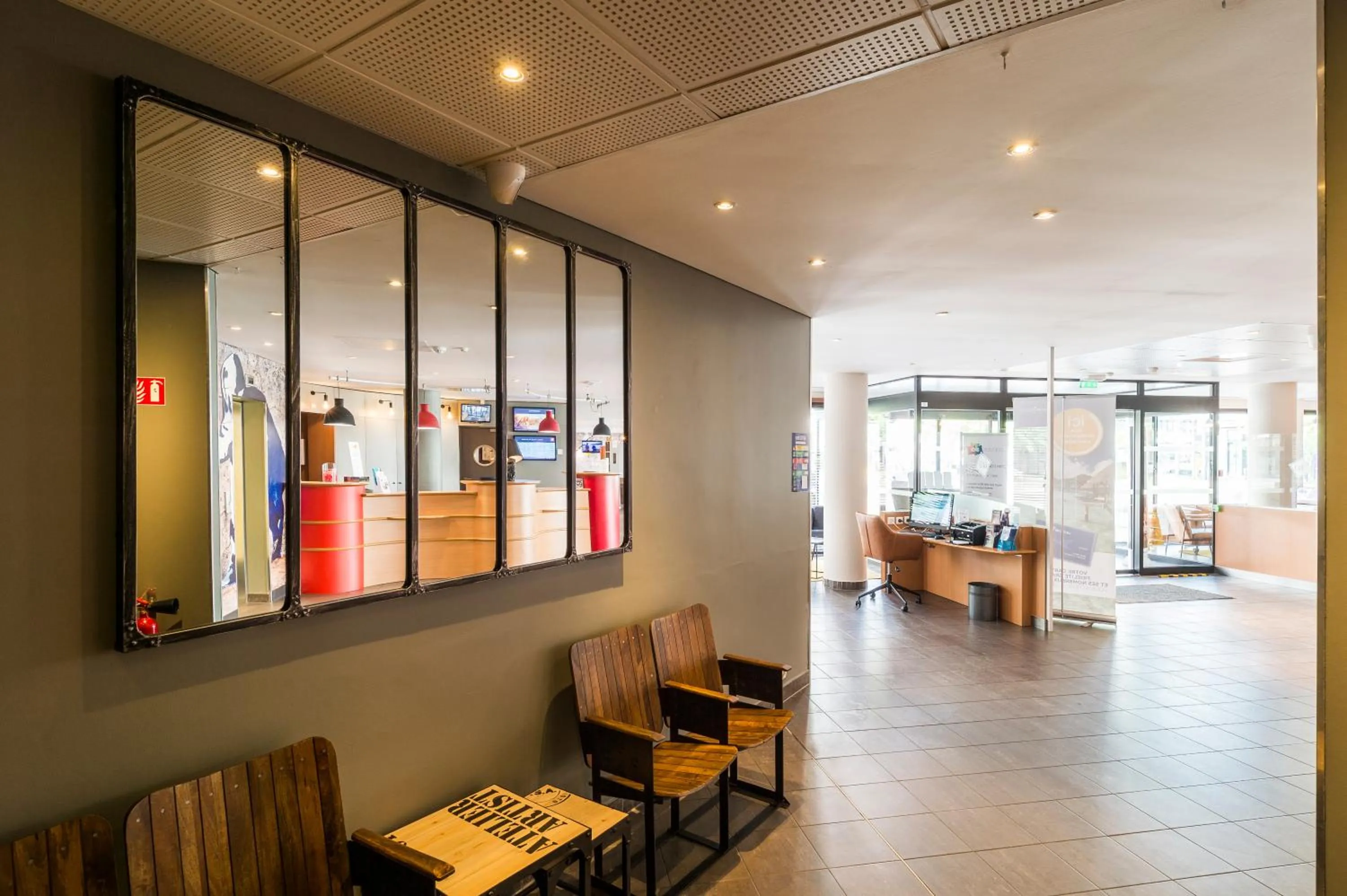 Living room in ibis Marne La Vallée Val d'Europe