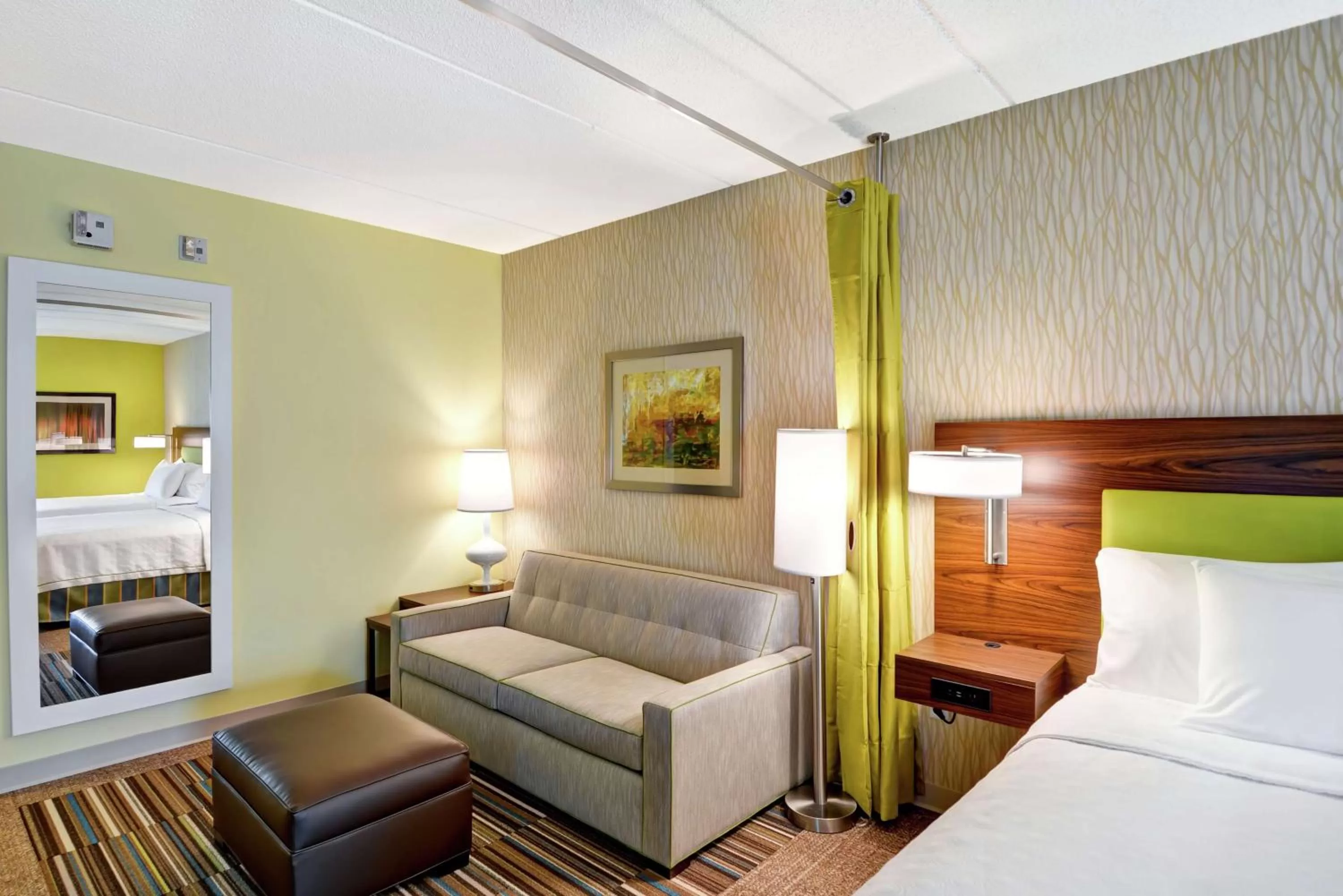 Bed in Home2 Suites By Hilton Dickson City Scranton