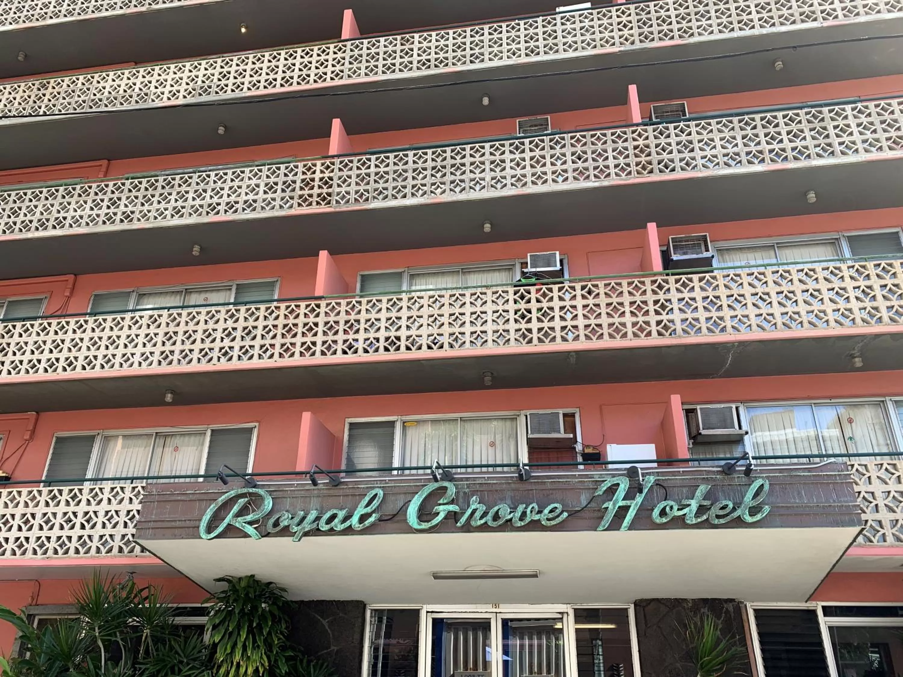 Property building in Royal Grove Waikiki
