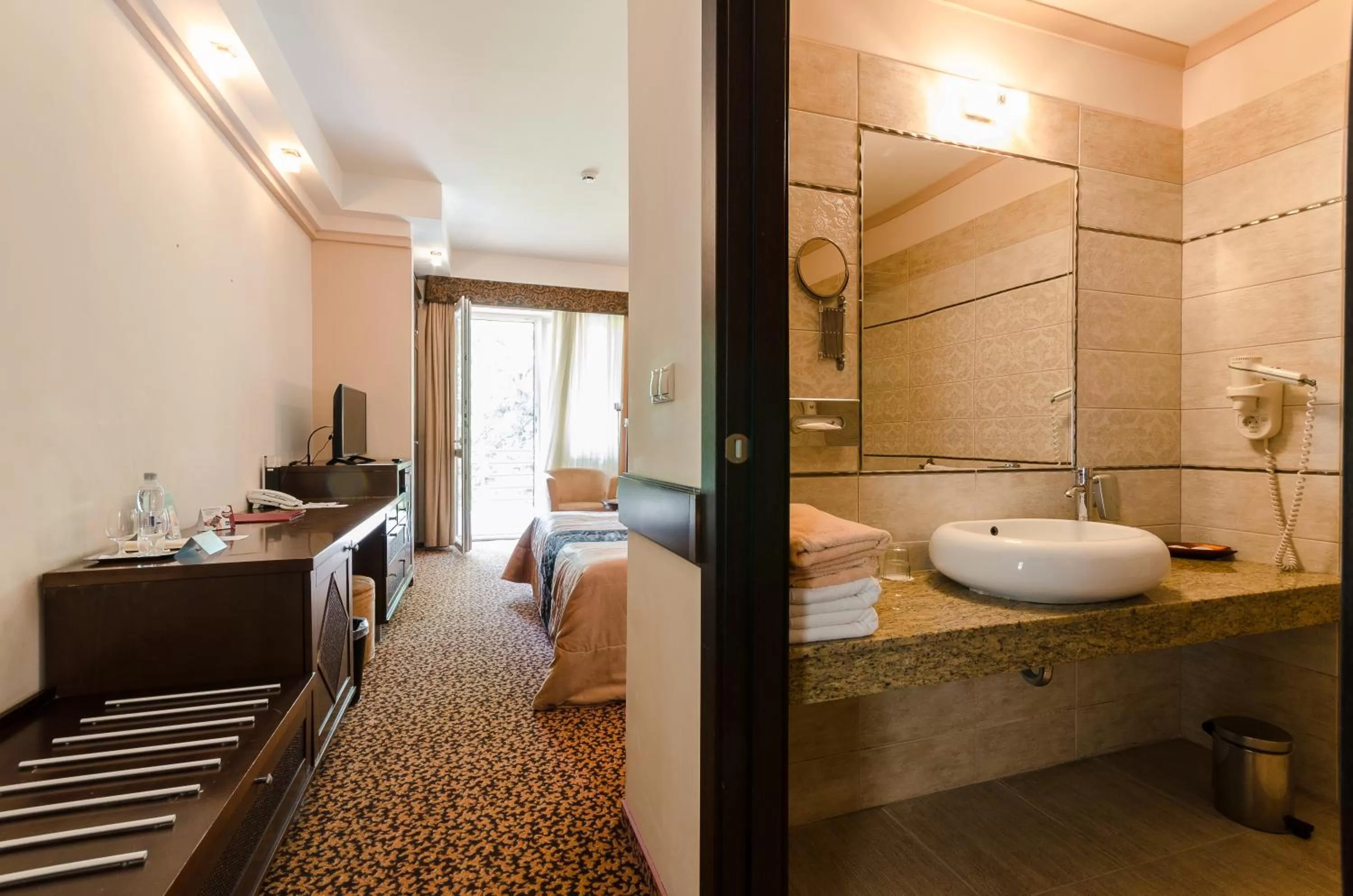 Bathroom in Hunguest Hotel Apollo