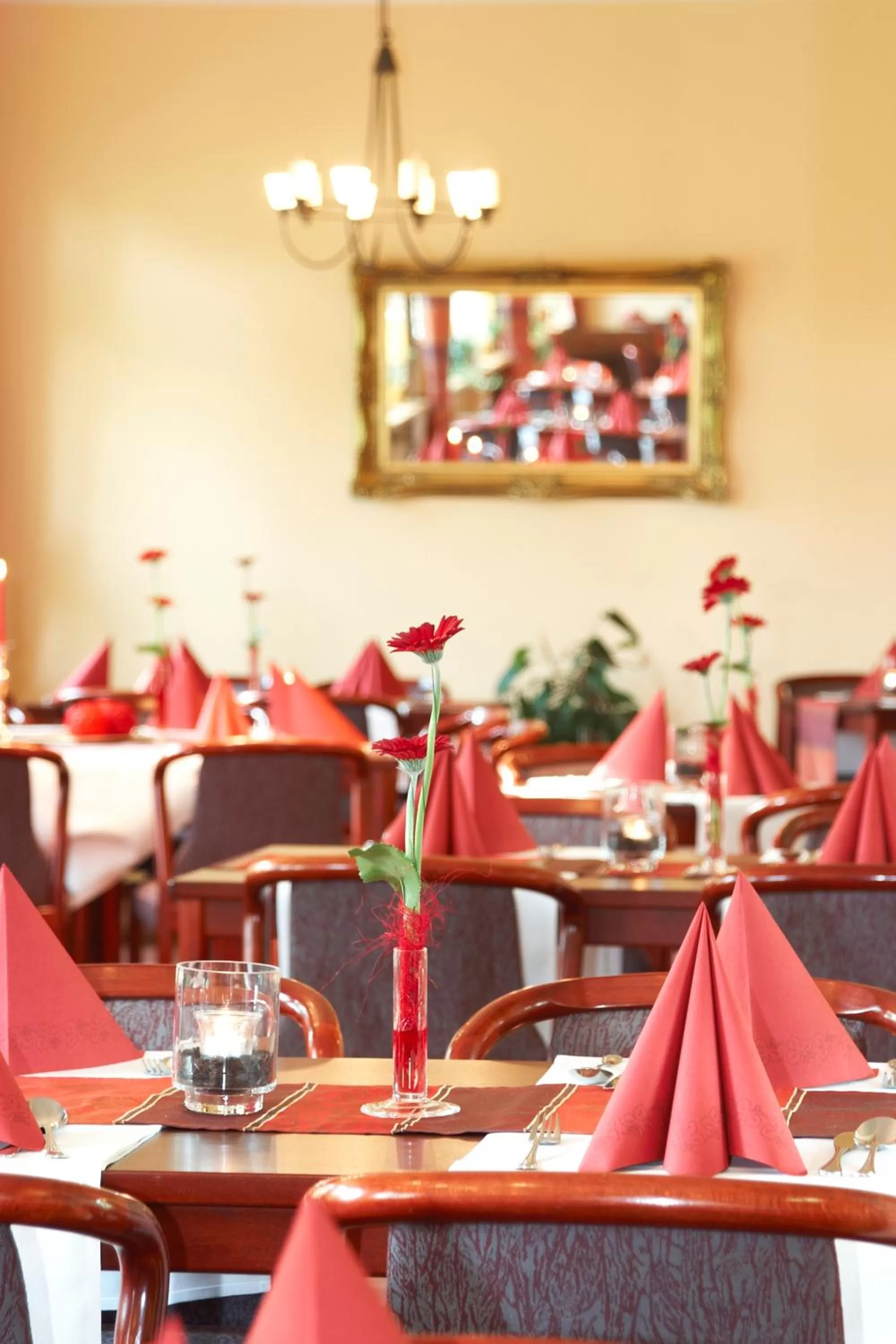 Restaurant/places to eat in Moorland Hotel am Senkelteich