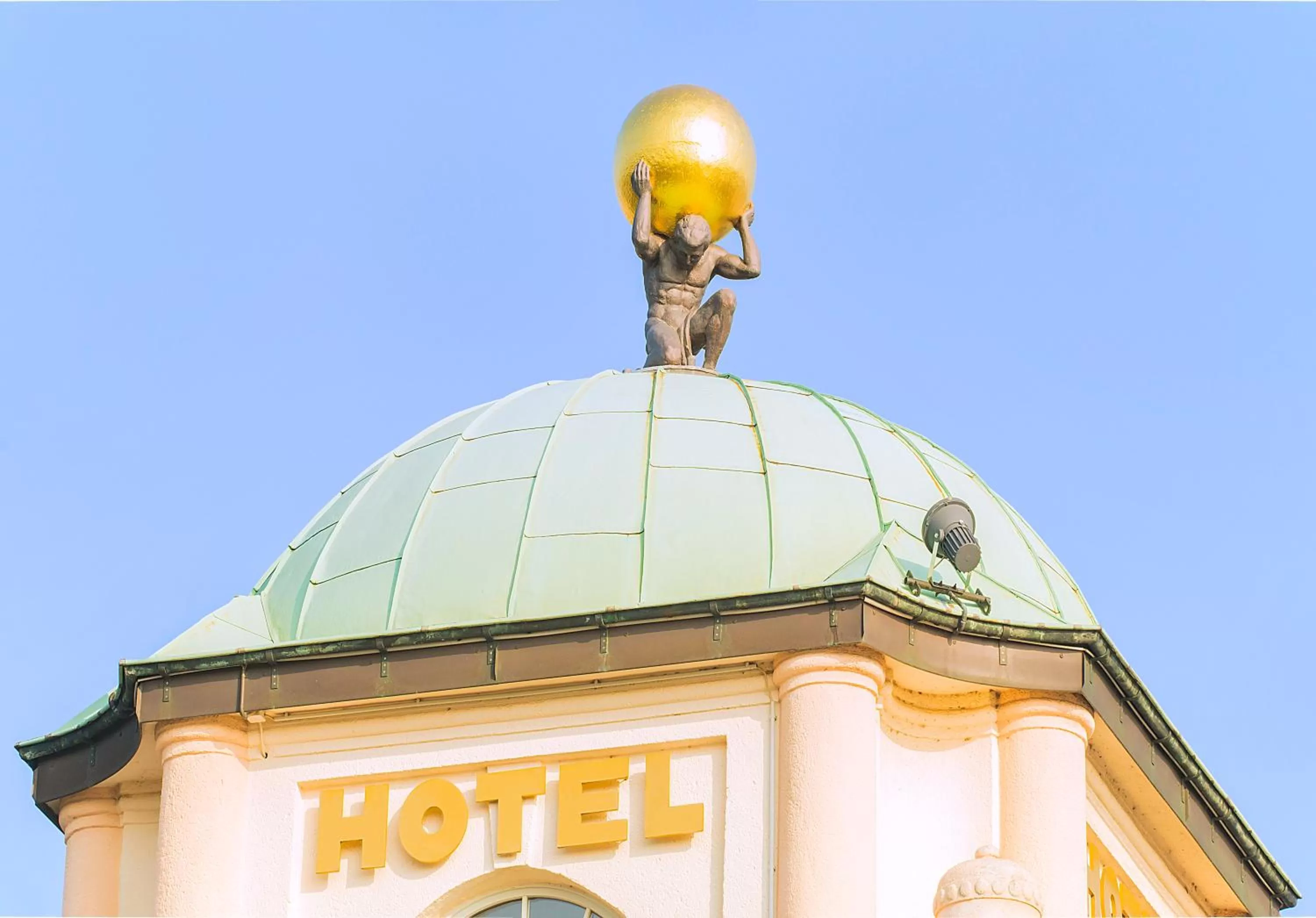 Property building in Hotel Alekto