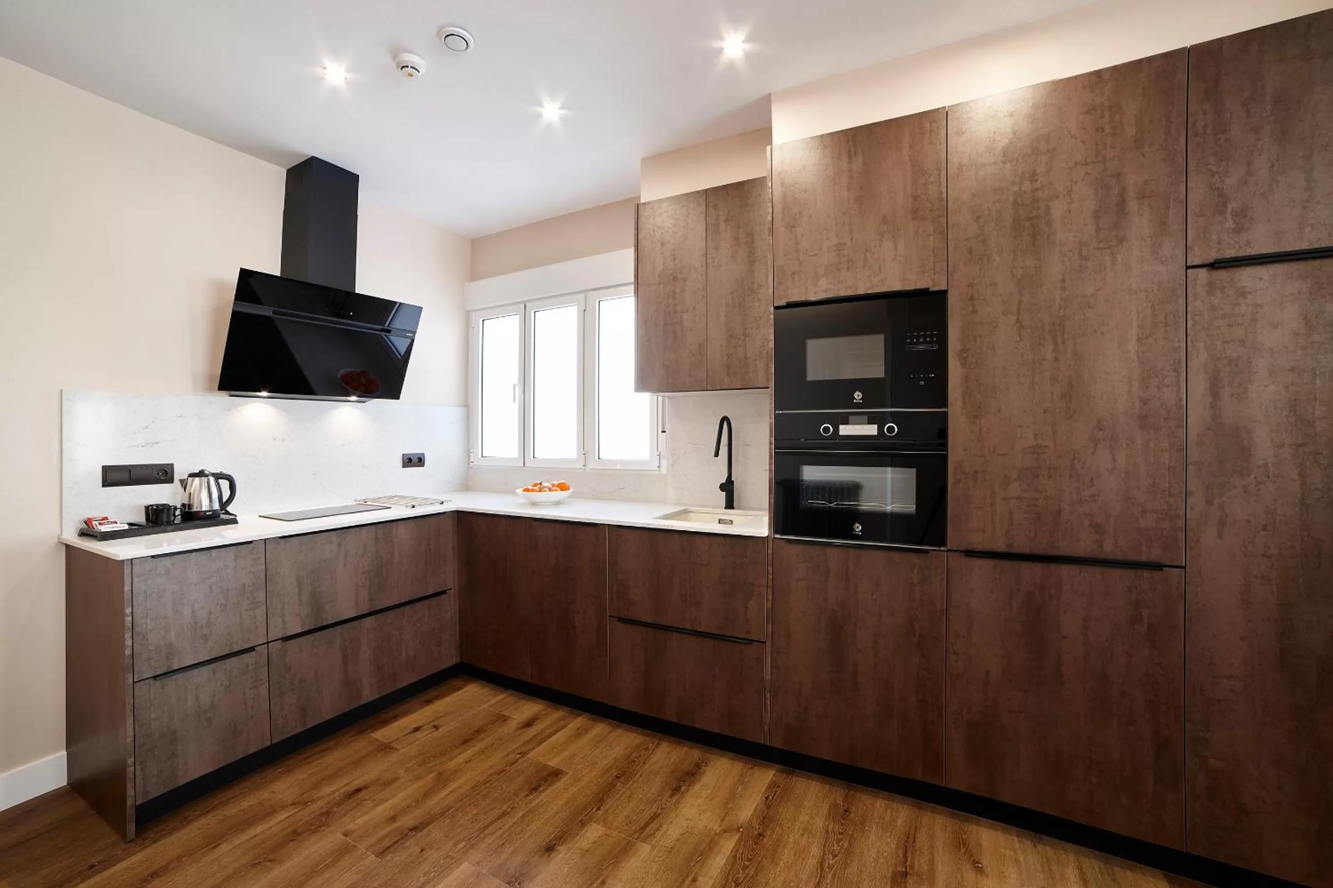 Kitchen or kitchenette in Zenit Dos Infantas