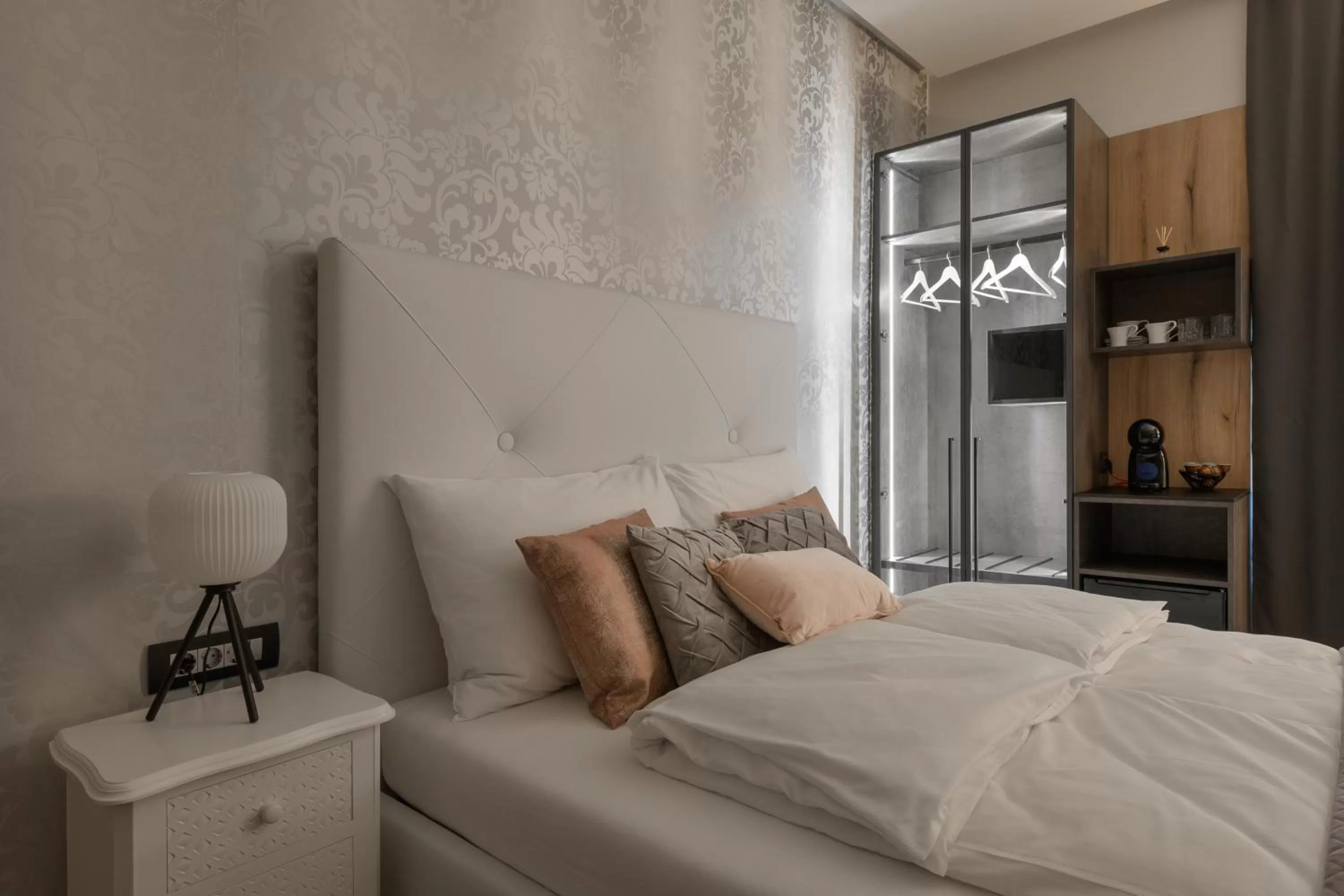 Bed in ROYAL SUITE, Ljubljana