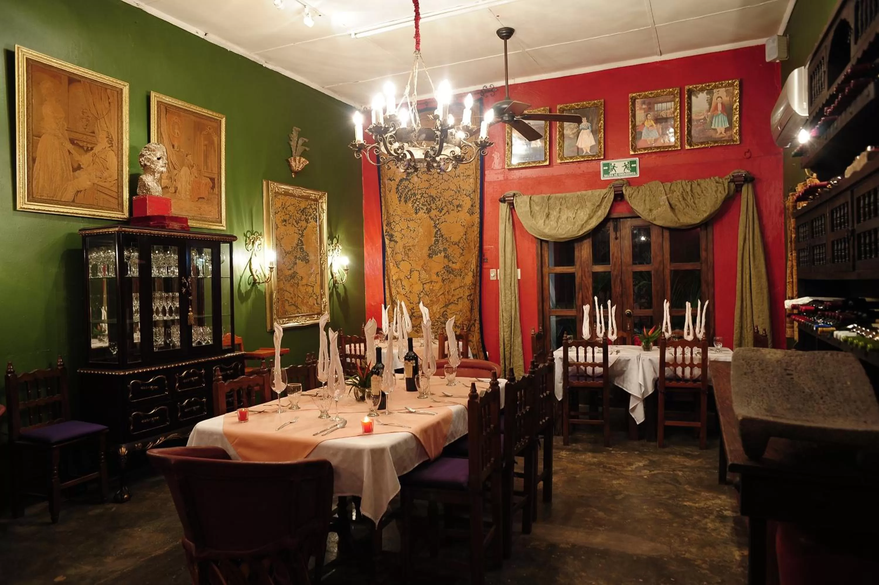 Restaurant/places to eat in Hotel Boutique Casona Maya Mexicana