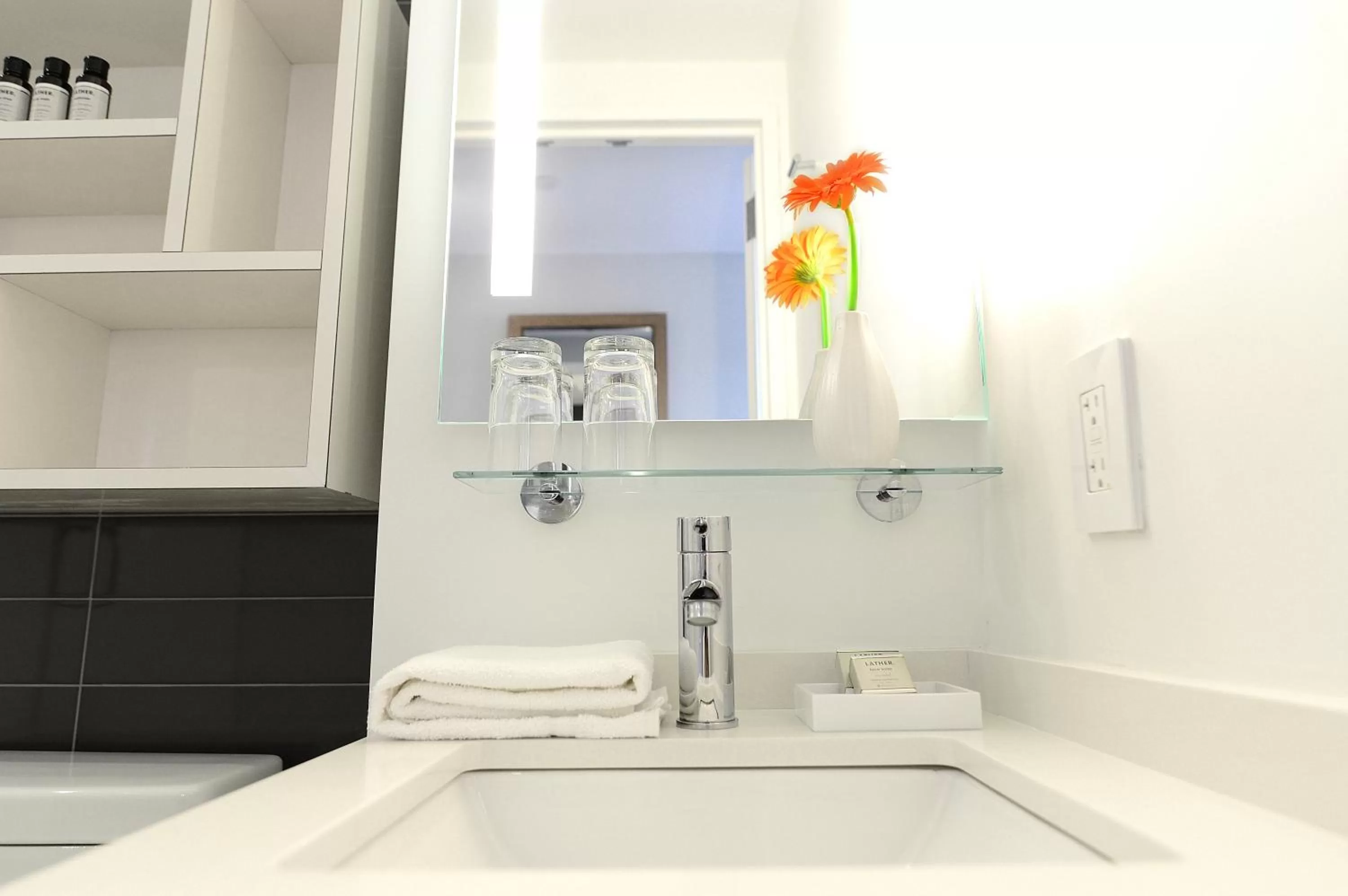 Bathroom in Edge Hotel Washington Heights