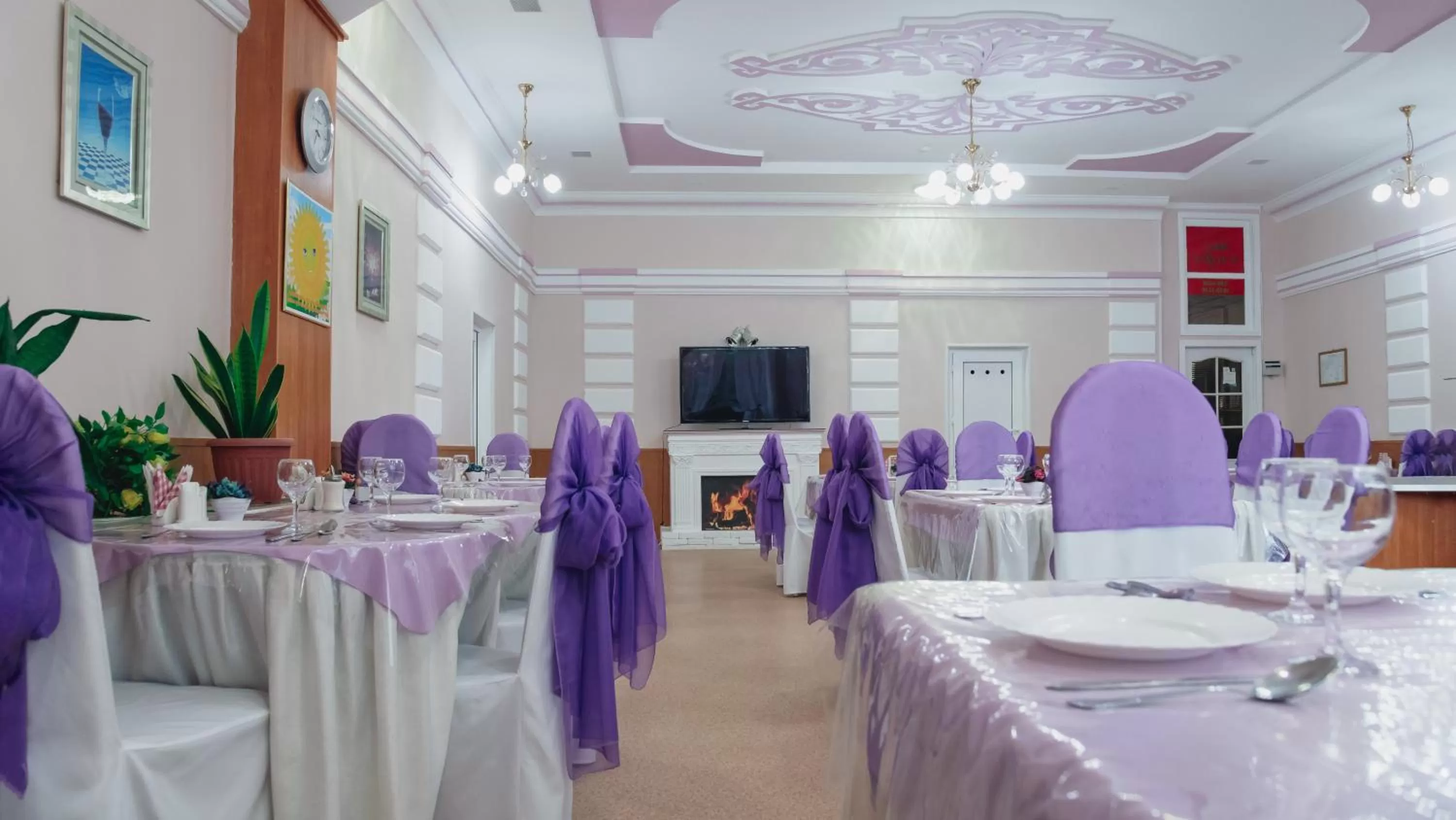 Buffet breakfast, Banquet Facilities in Aktobe Hotel