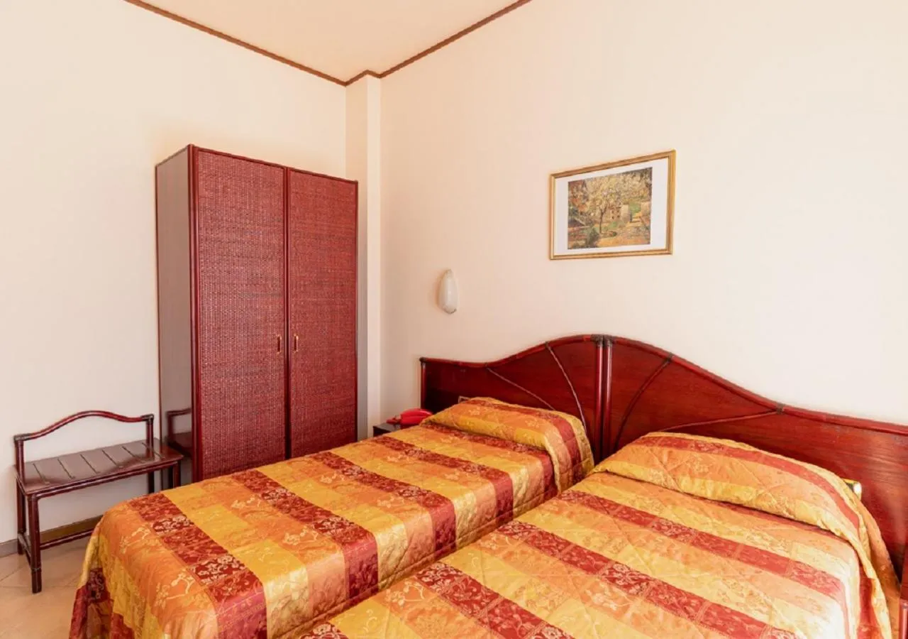 Bedroom, Bed in Hotel Villa Delle Rose