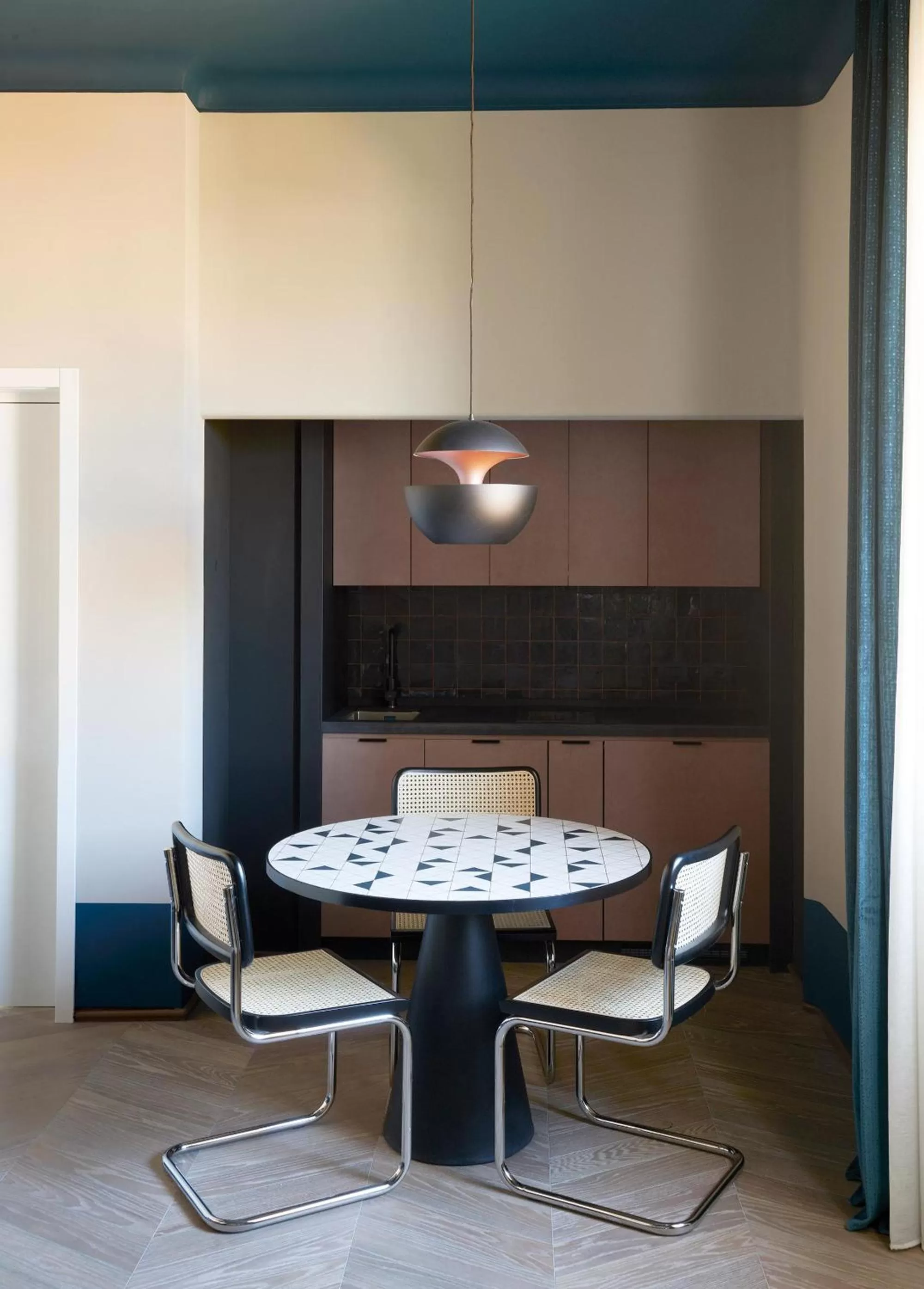 Kitchen or kitchenette in Palazzo Velabro, a Member of Design Hotels