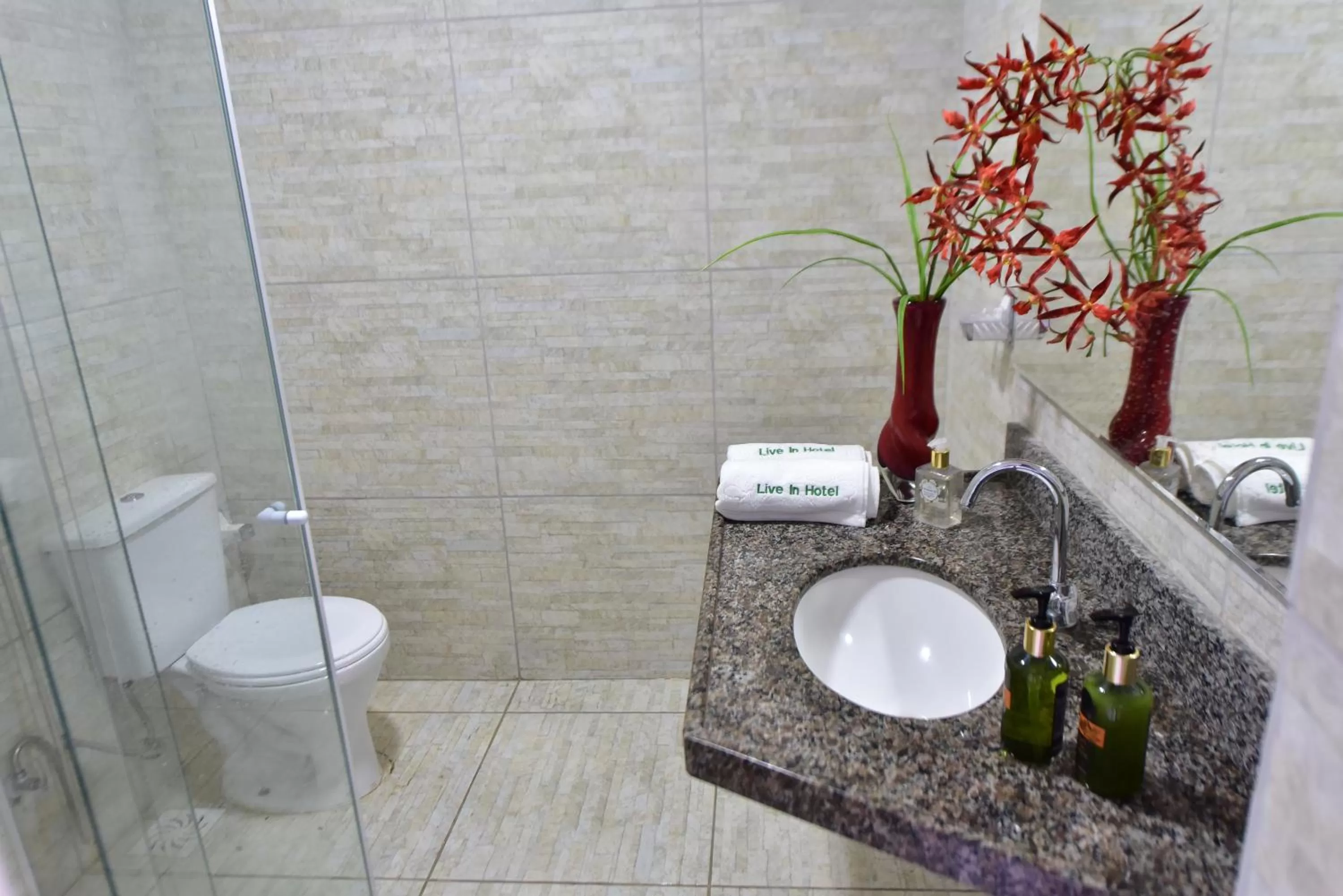 Bathroom in LIVE IN FORTALEZA HOTEL