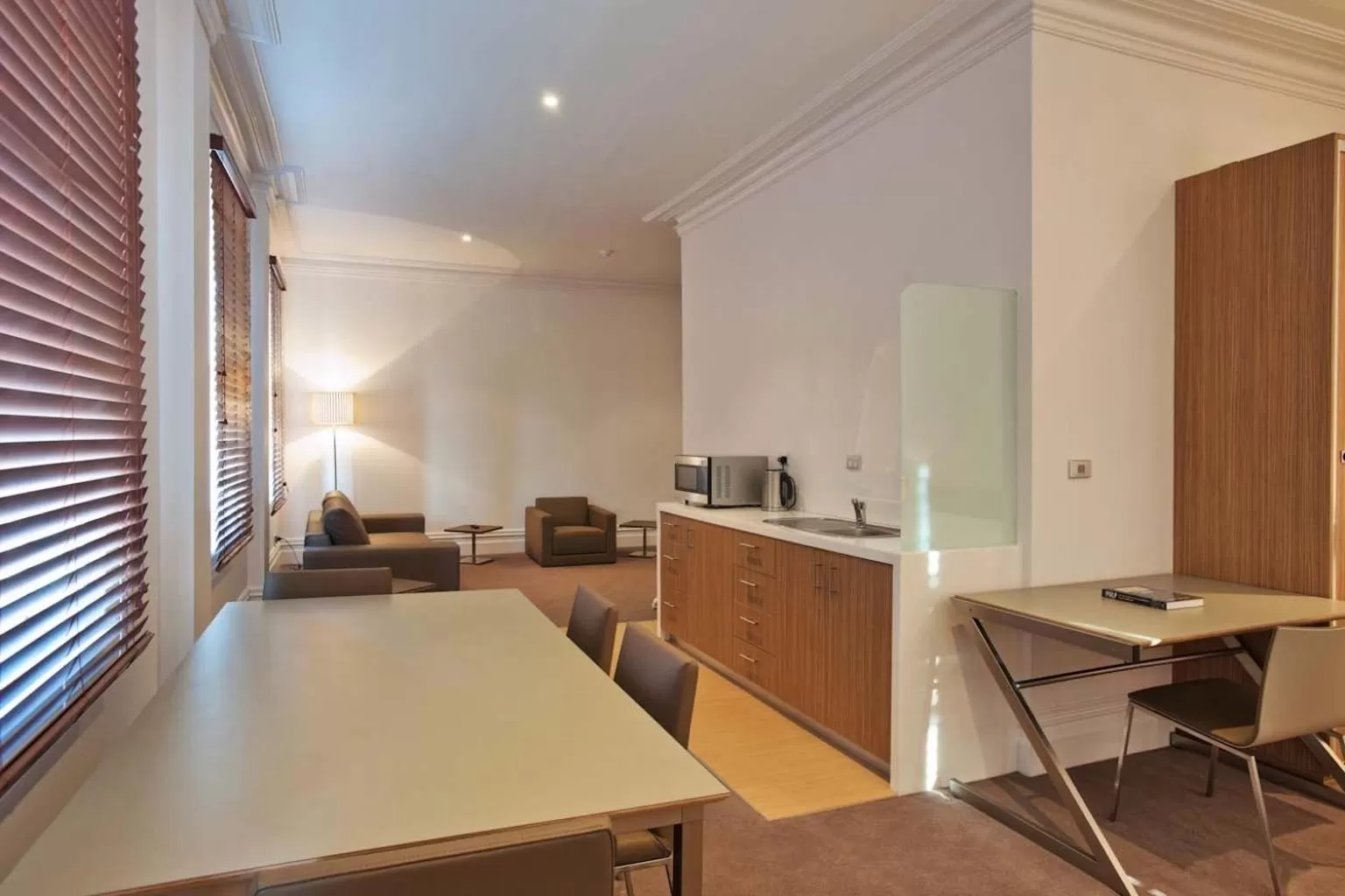 Kitchen or kitchenette in Ikon Hotel