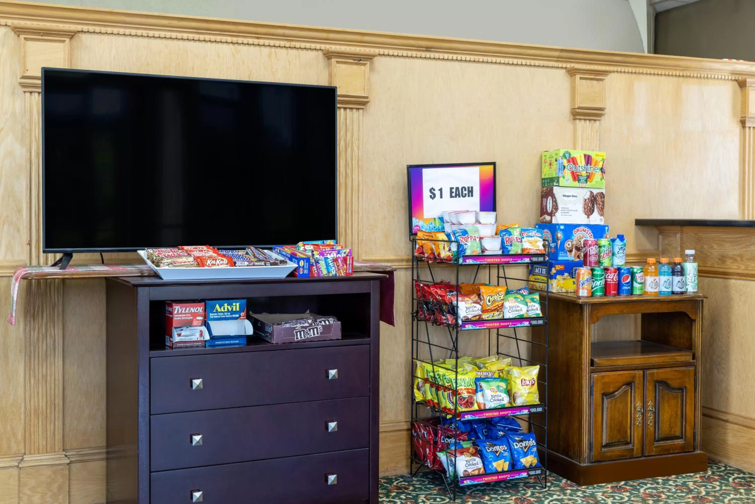 On-site shops in Super 8 by Wyndham McDonough GA