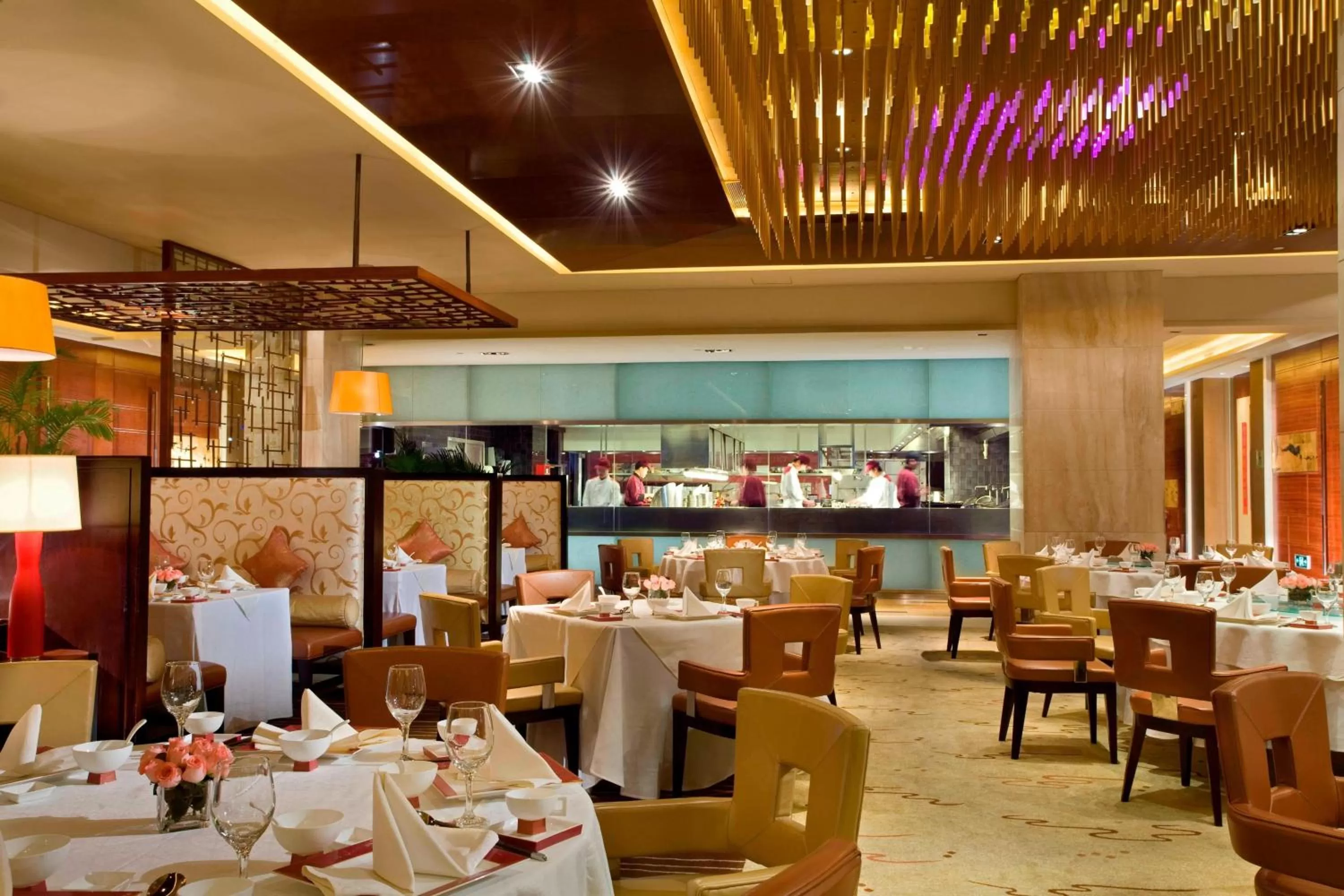 Restaurant/places to eat in Sheraton Grand Shanghai Pudong Hotel & Residences