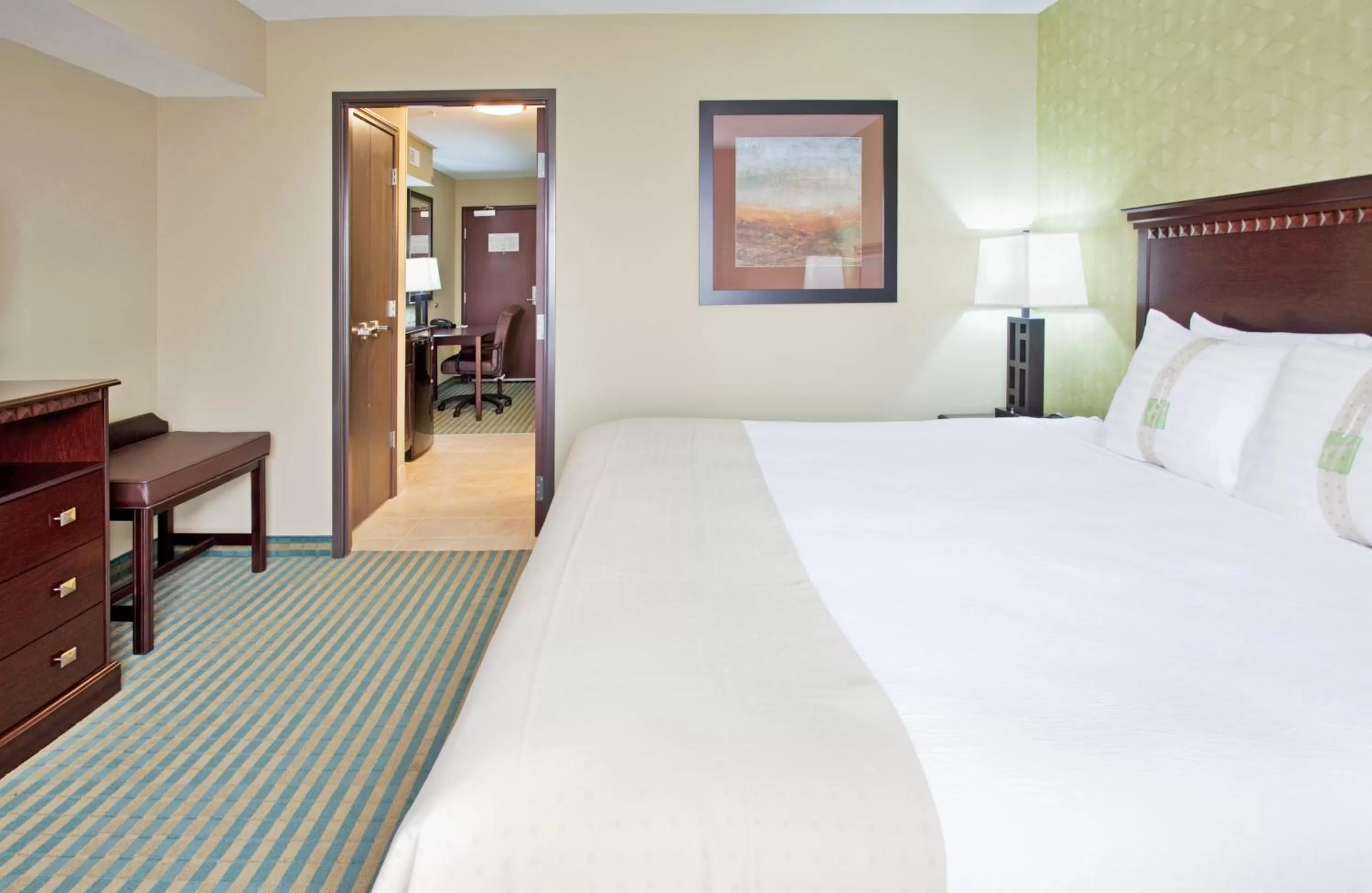 Bedroom, Bed in Holiday Inn Columbia East by IHG