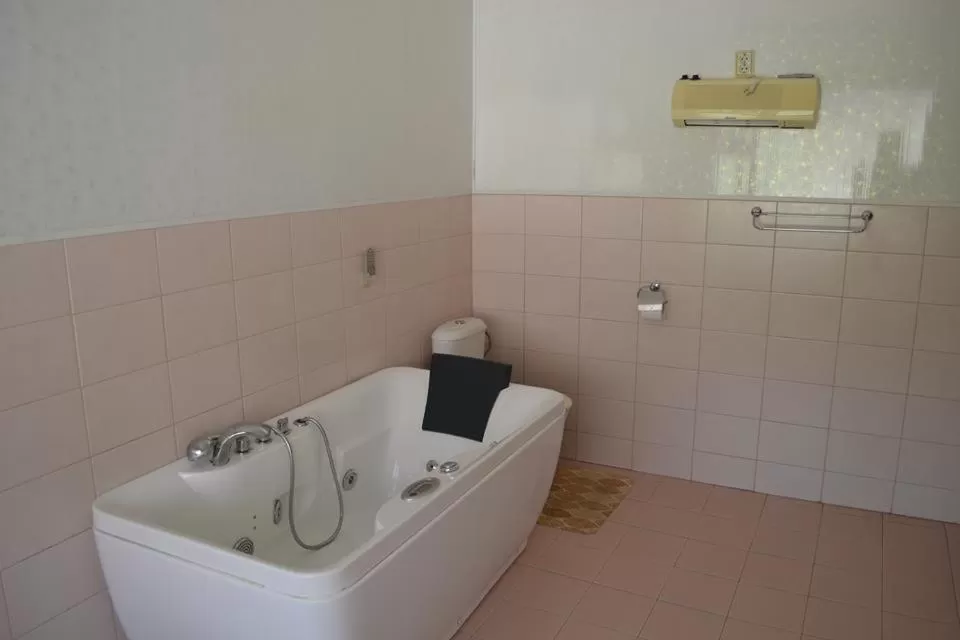 Hot Tub in Hotel Rade 1