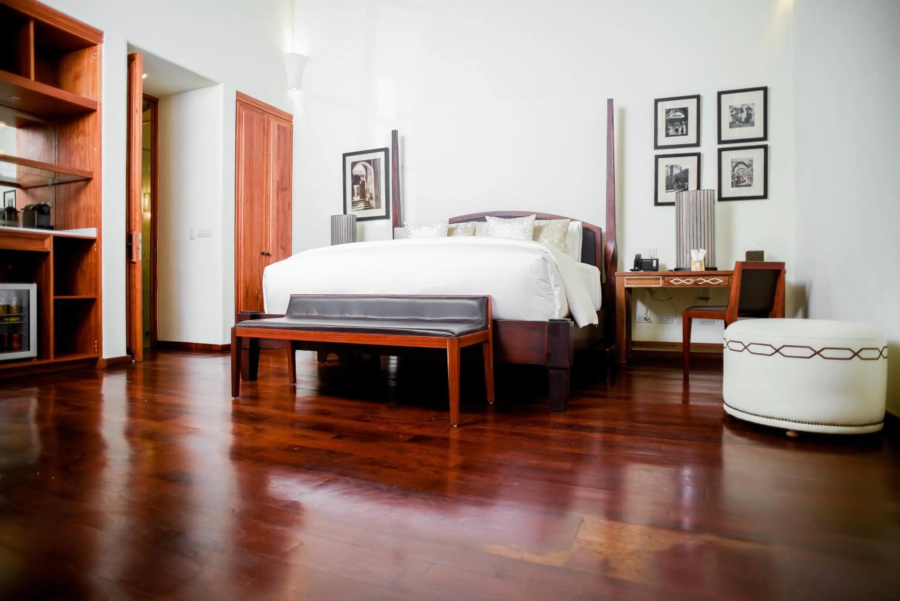 Photo of the whole room, Bed in Hotel Casa Blanca 7