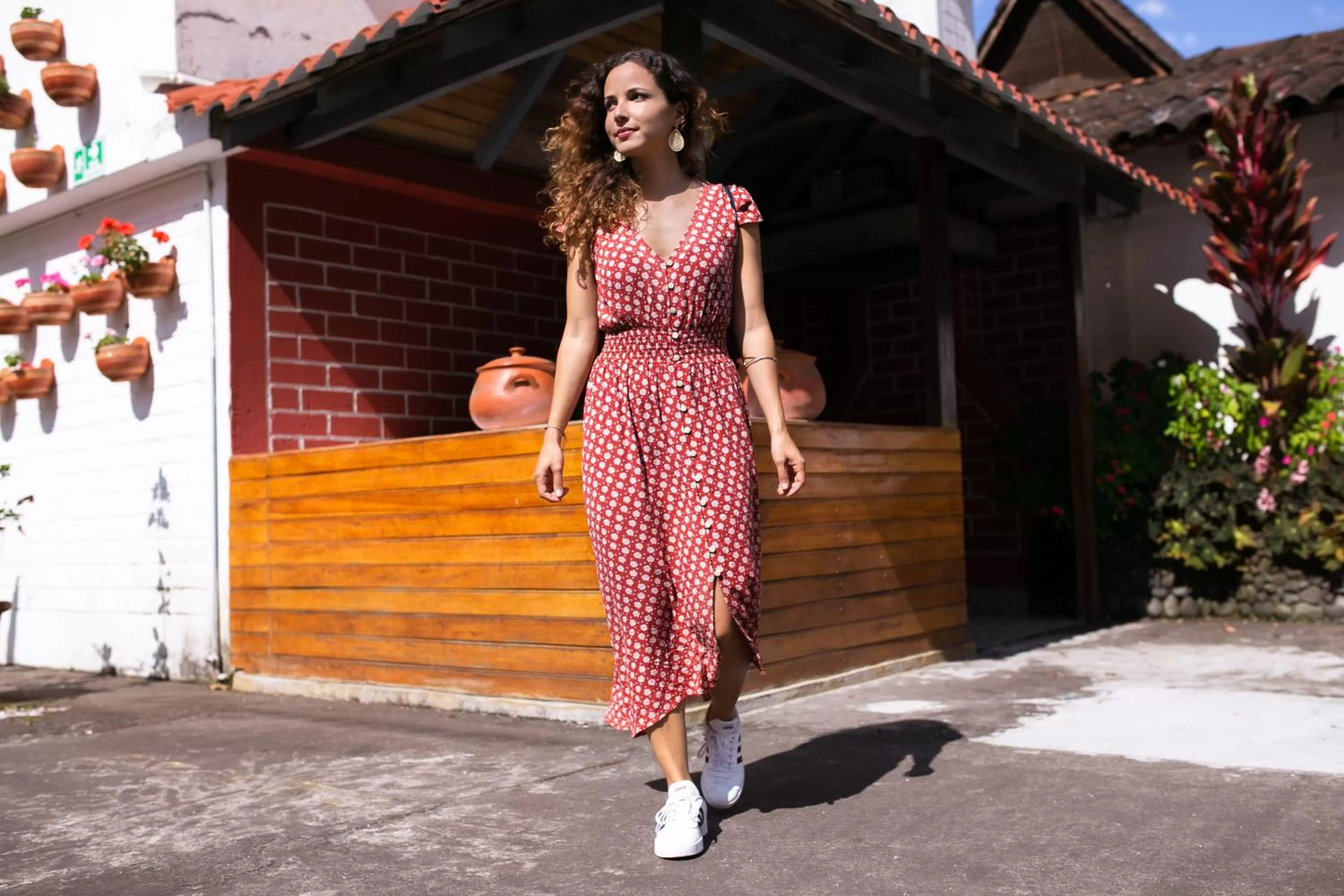 People in Hosteria Casa Giralda