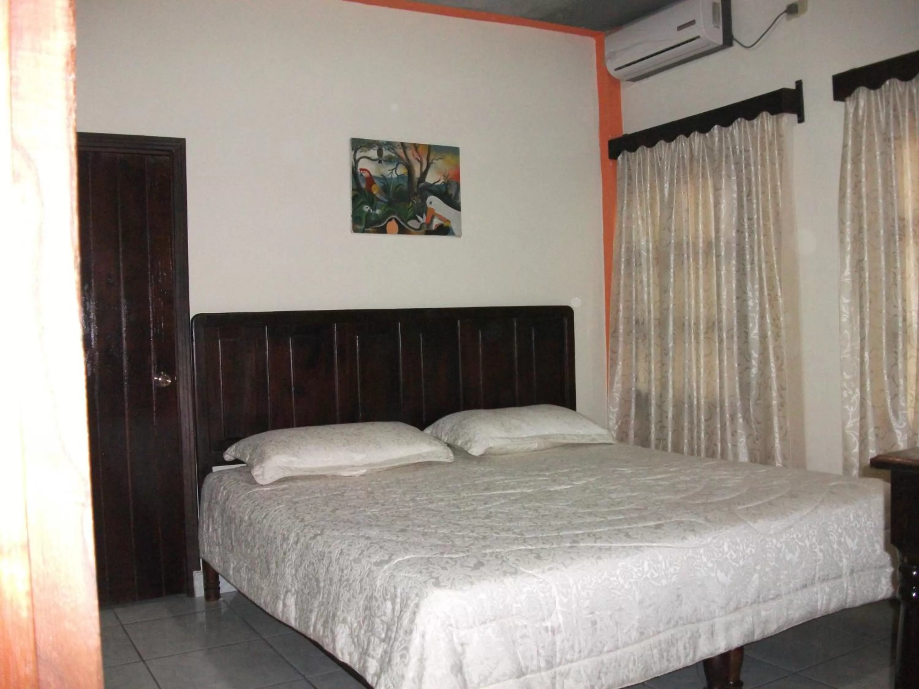 Bed in Hotel & Hostal Yaxkin Copan
