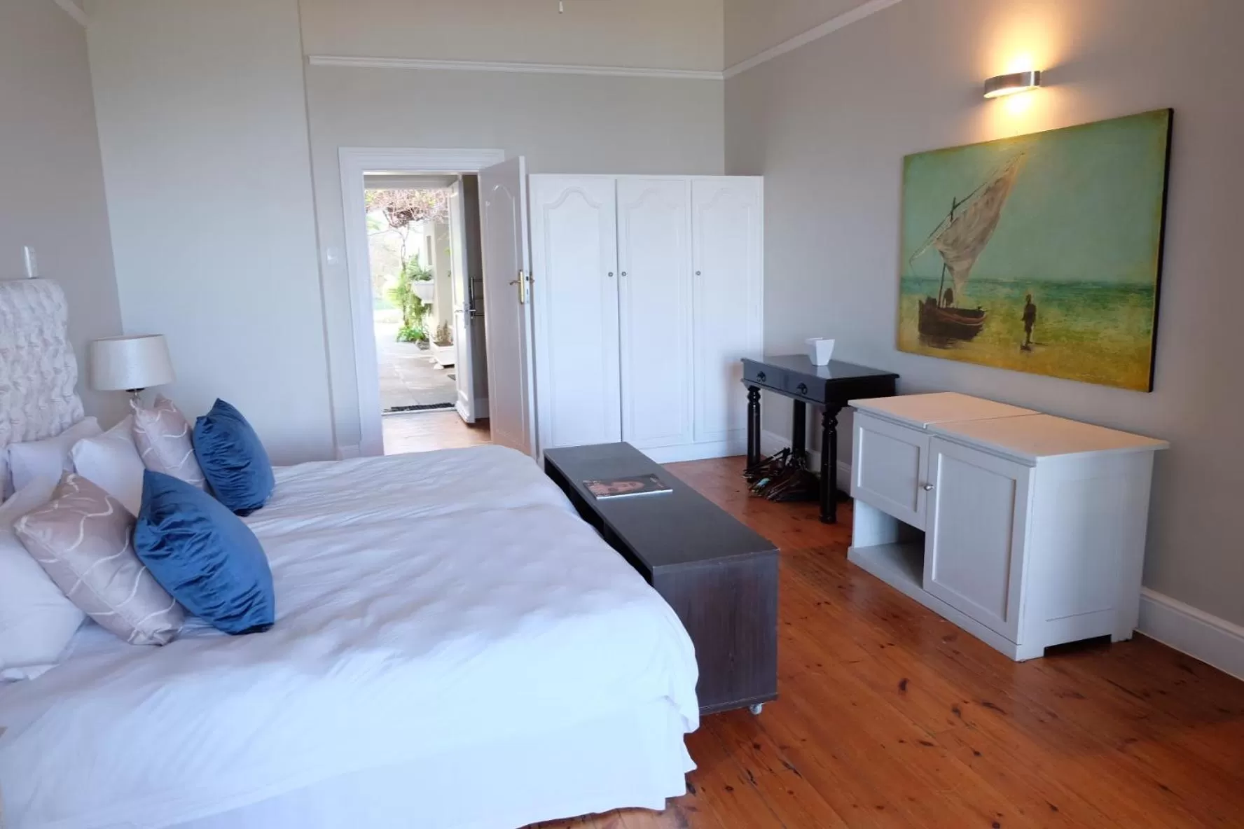 Bedroom, Bed in 11 WESTCLIFF RENTALS