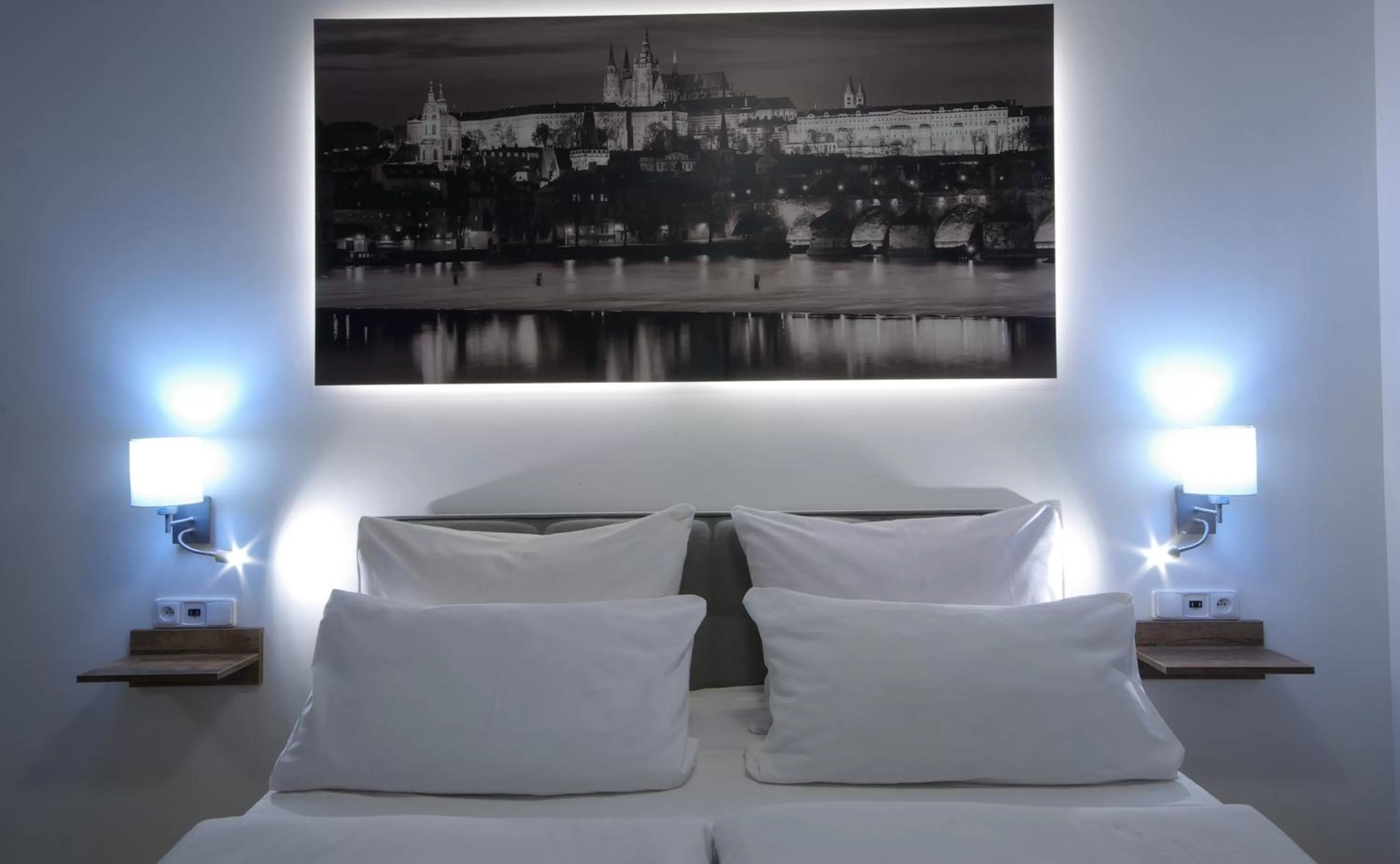 Bedroom, Bed in Adeba Plus