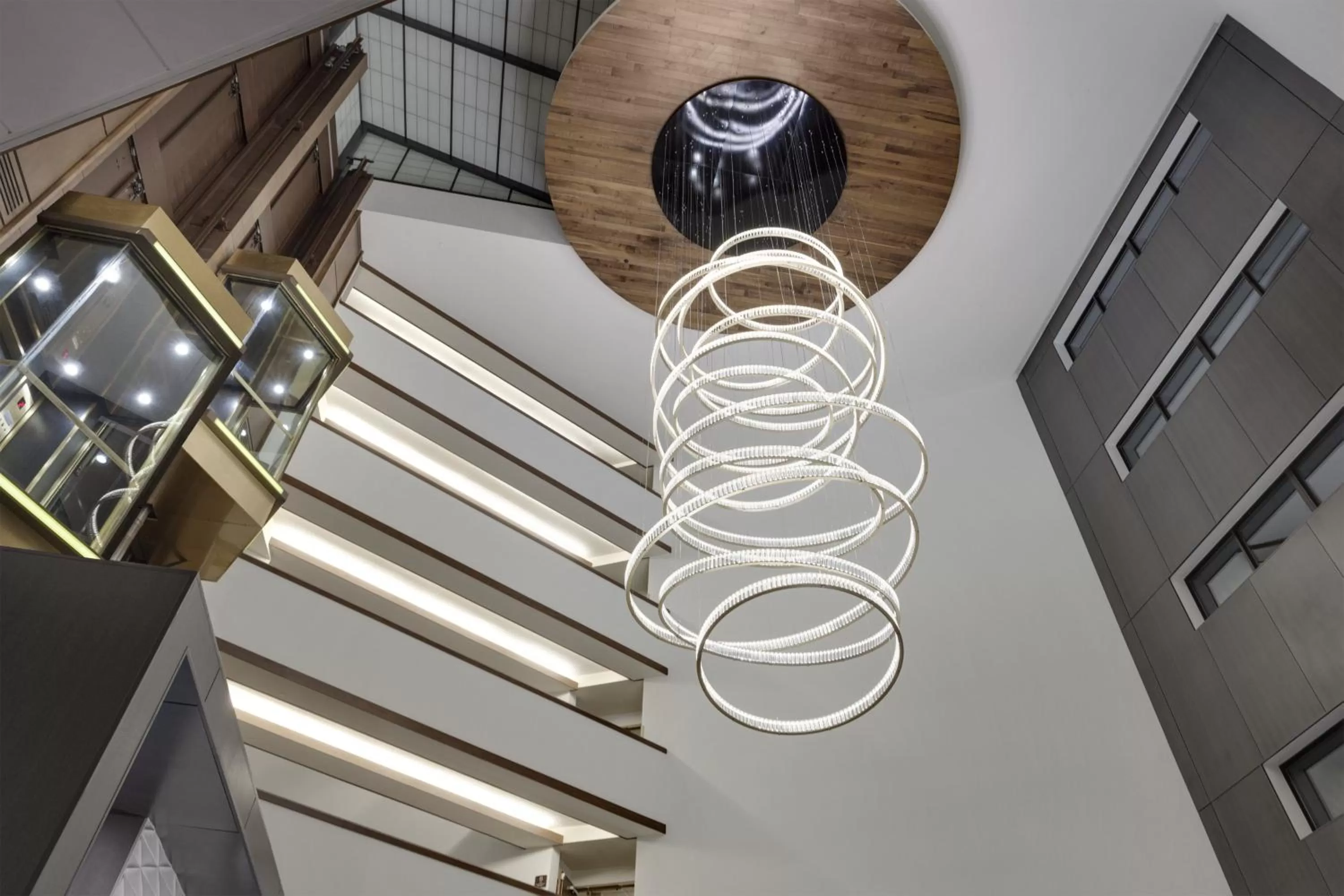 Lobby or reception in Crowne Plaza Lansing by IHG