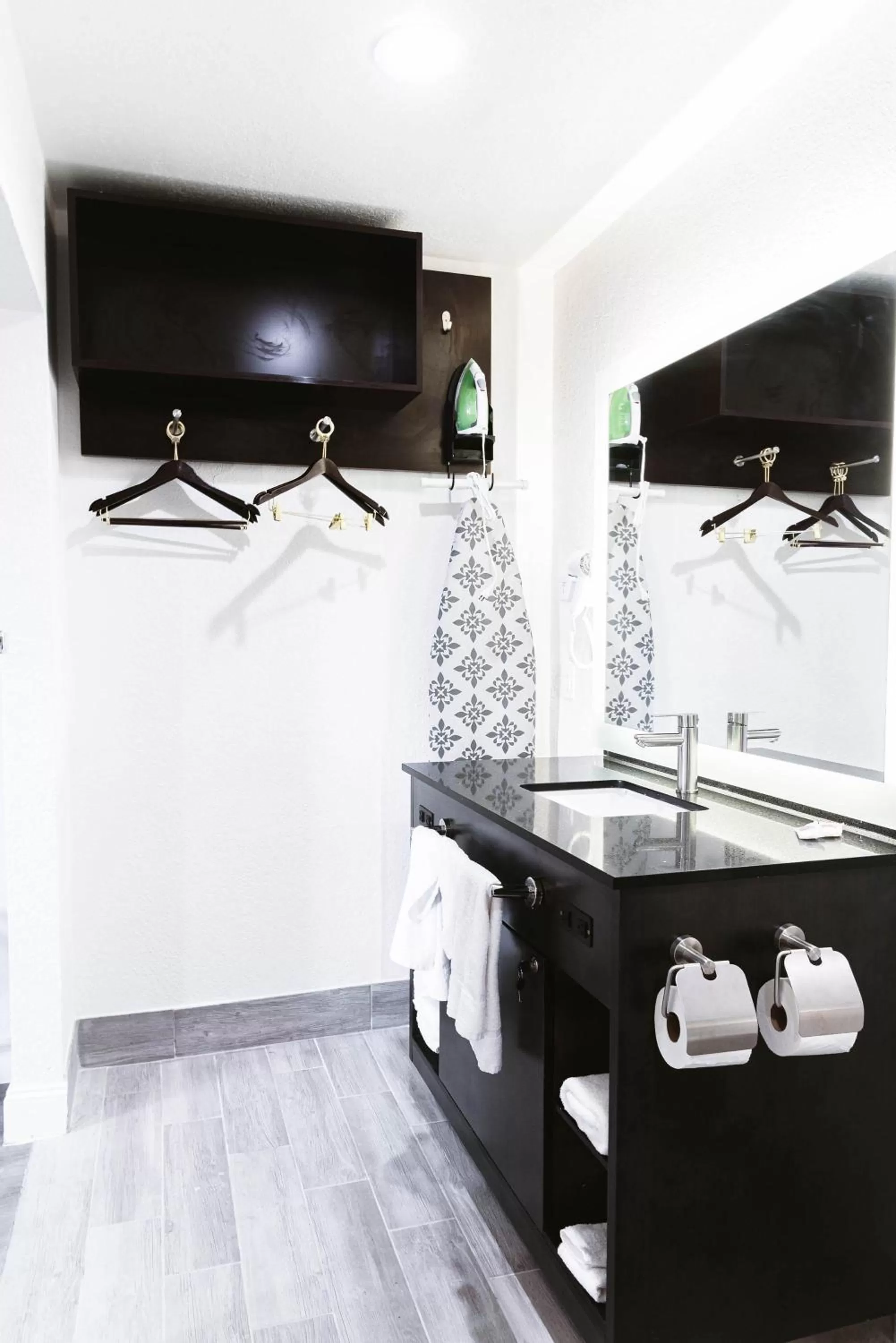 Motel 6 Bellville, OH