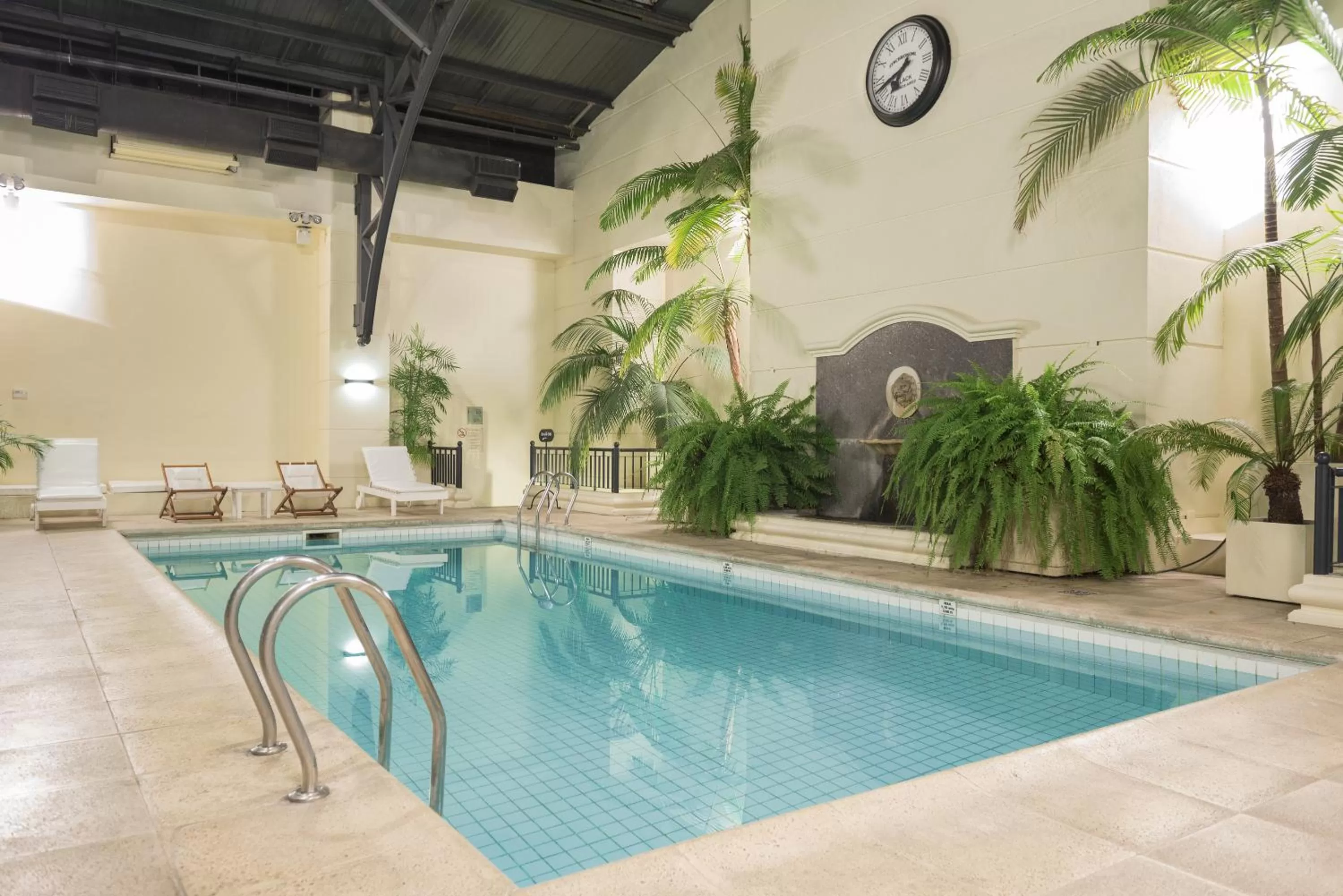 Swimming pool in Loi Suites Recoleta Hotel