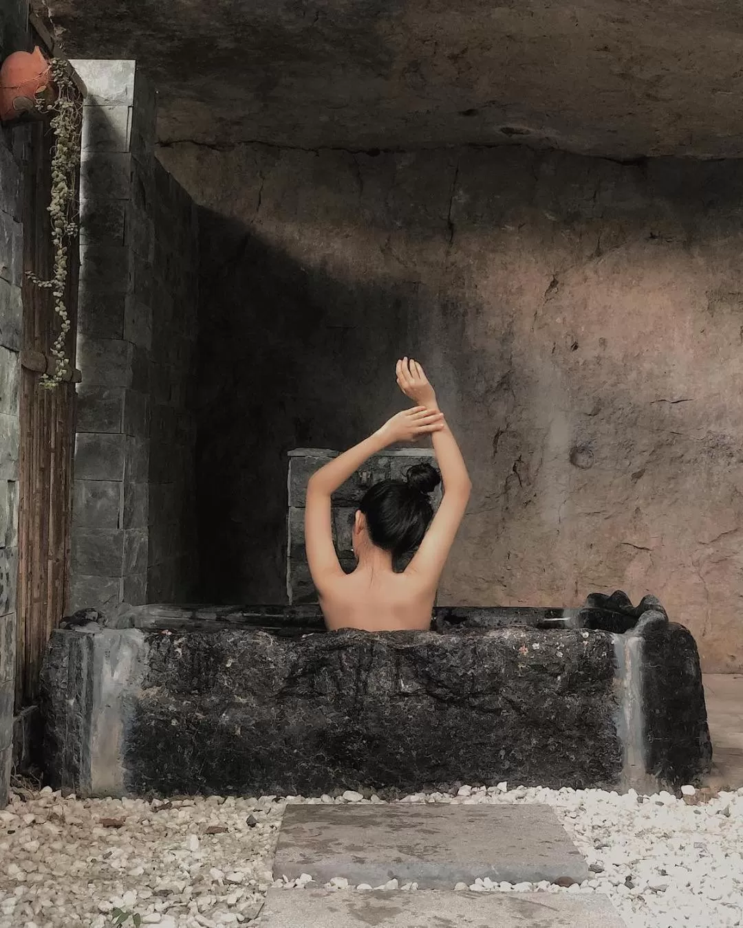 Shower in Mua Caves Ecolodge (Hang Mua)