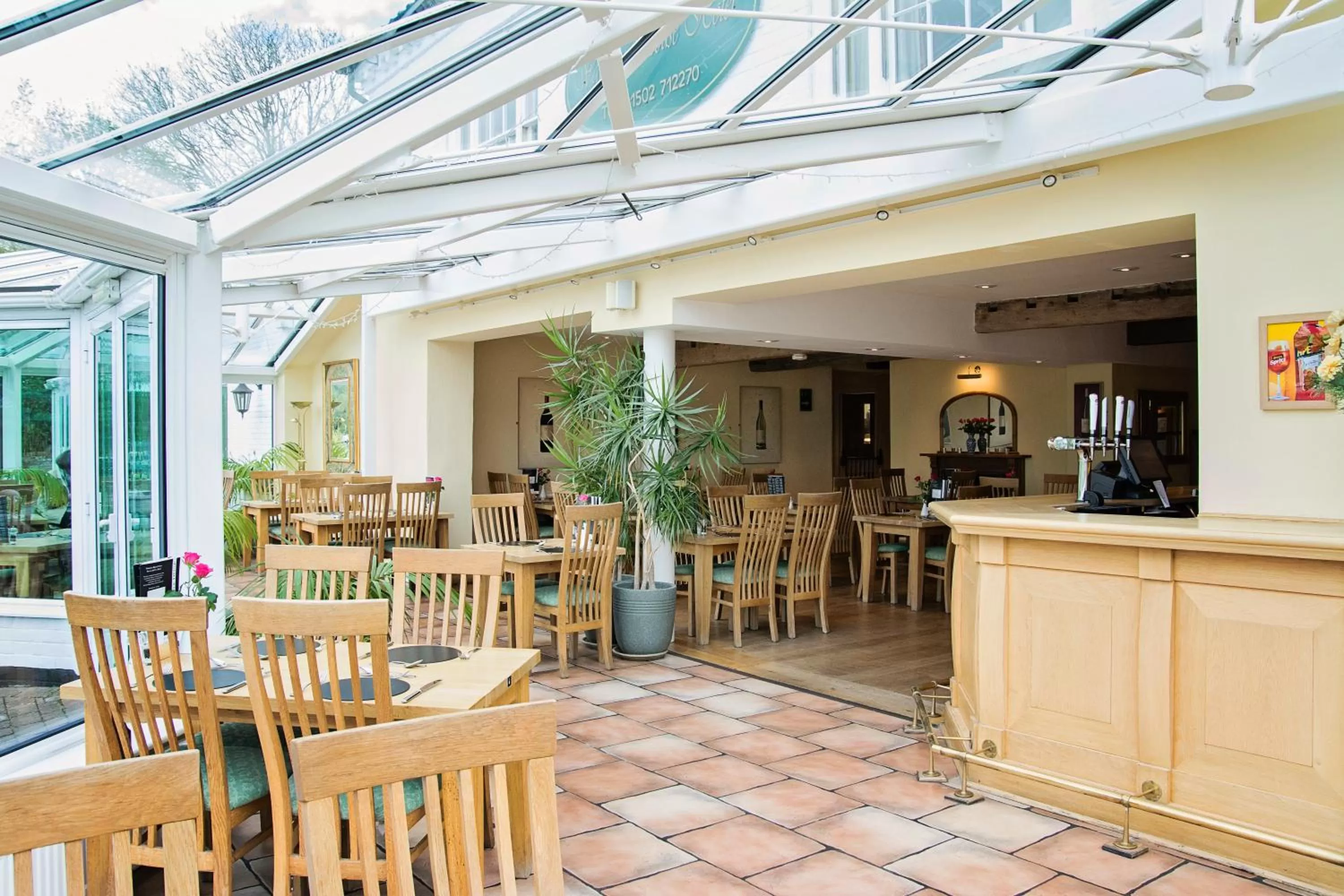 Restaurant/places to eat in Waveney House Hotel