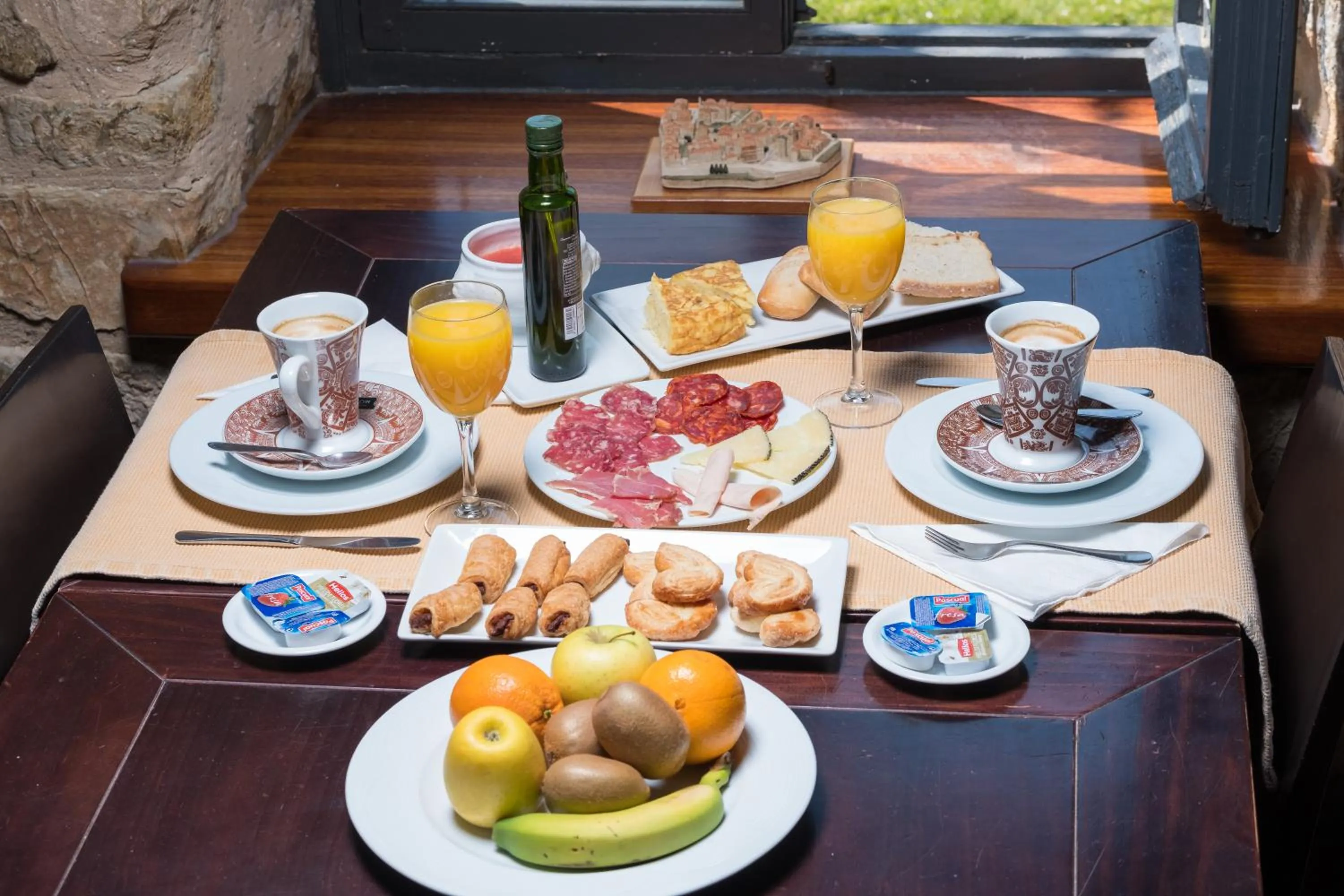 Food close-up in Hotel Posada Santa Maria la Real