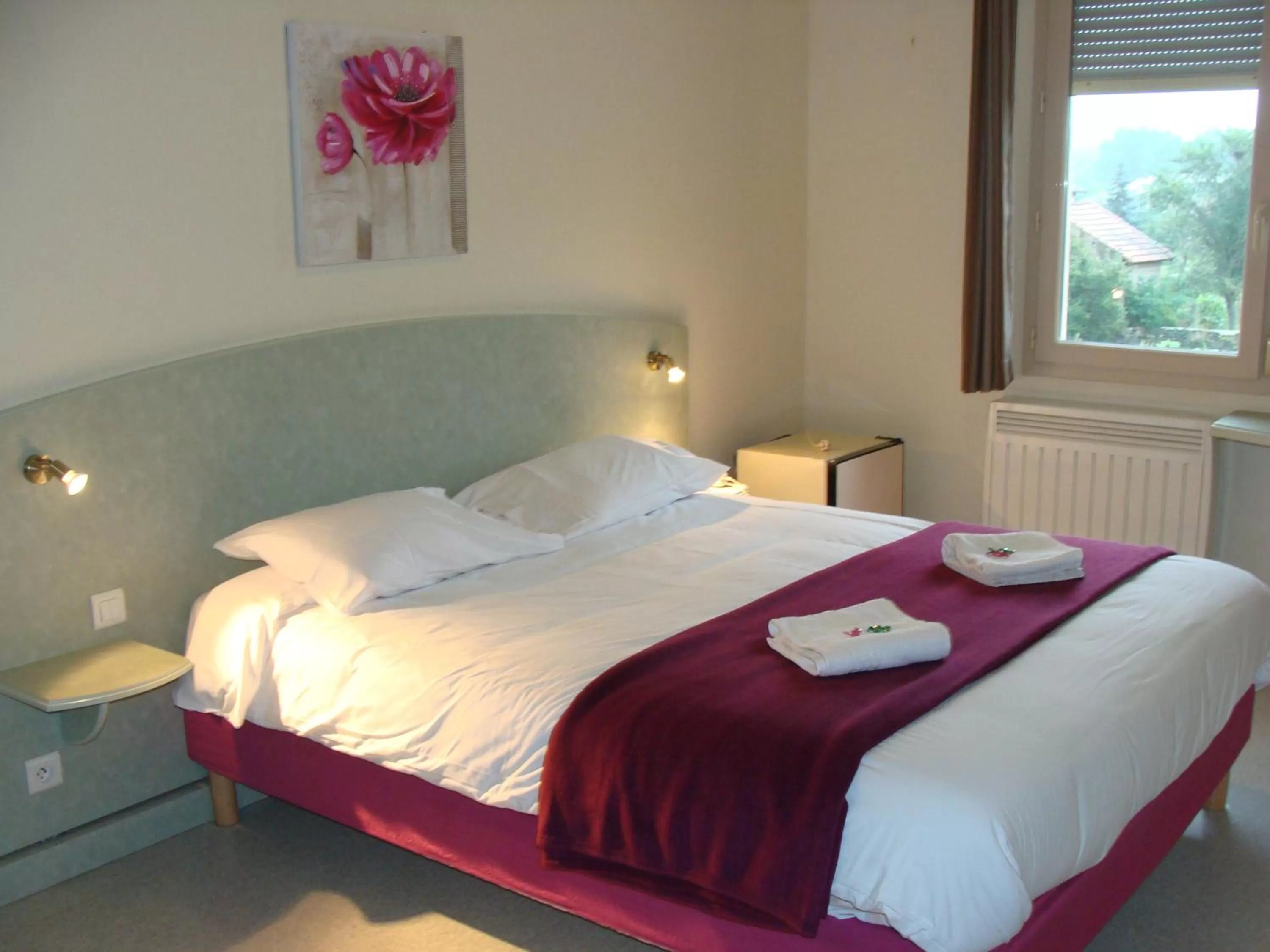 Photo of the whole room in Abel Hôtel