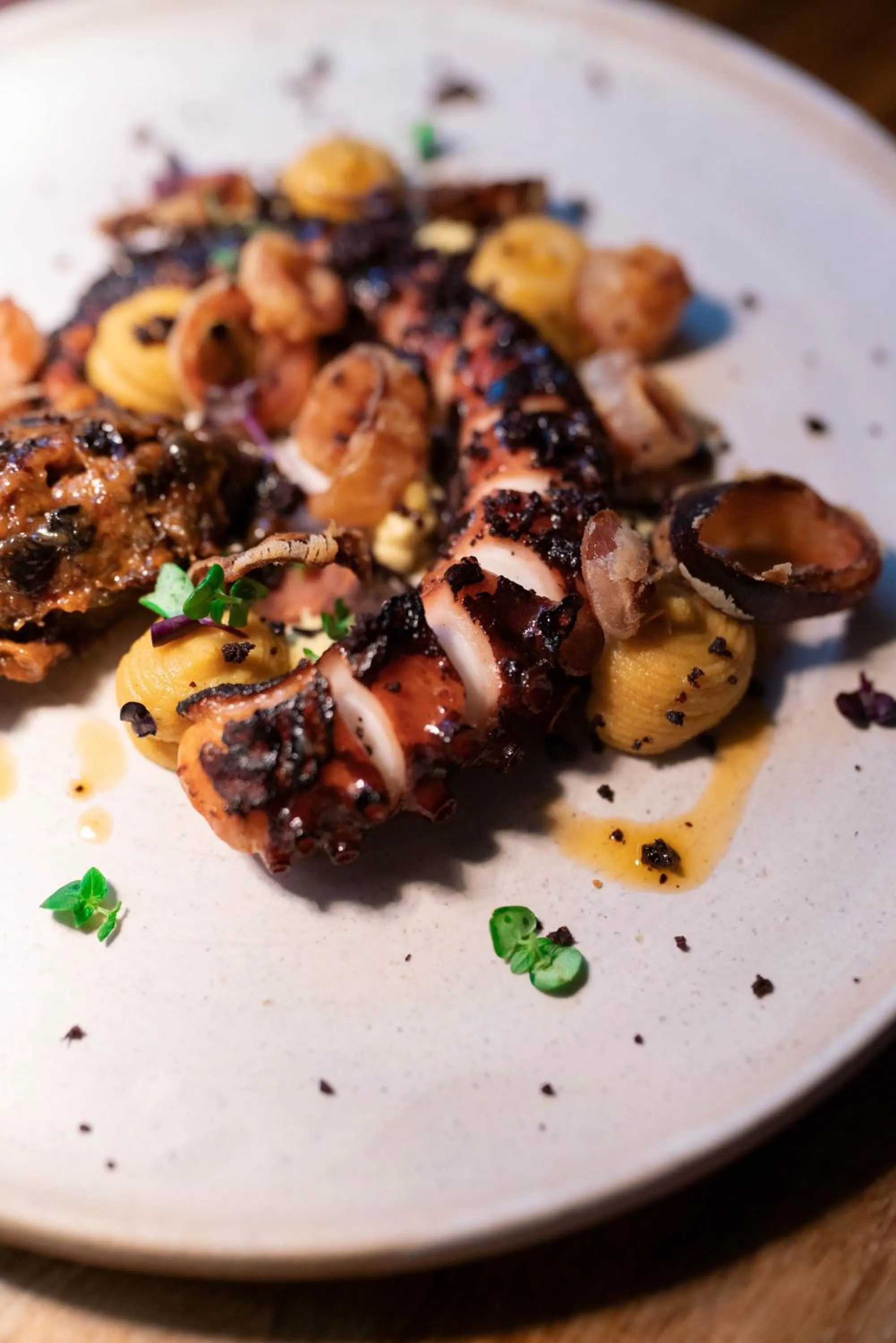 Restaurant/places to eat in Anthemion Suites and Villas