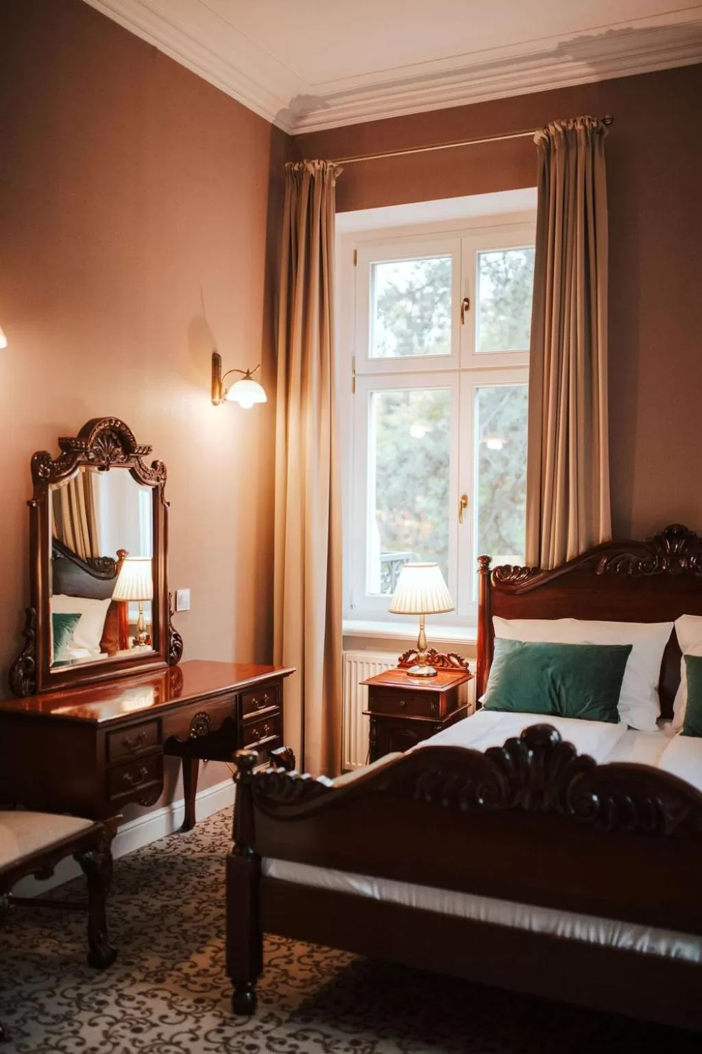 Bed in Hotel Dębowy Biowellness & SPA Góry Sowie