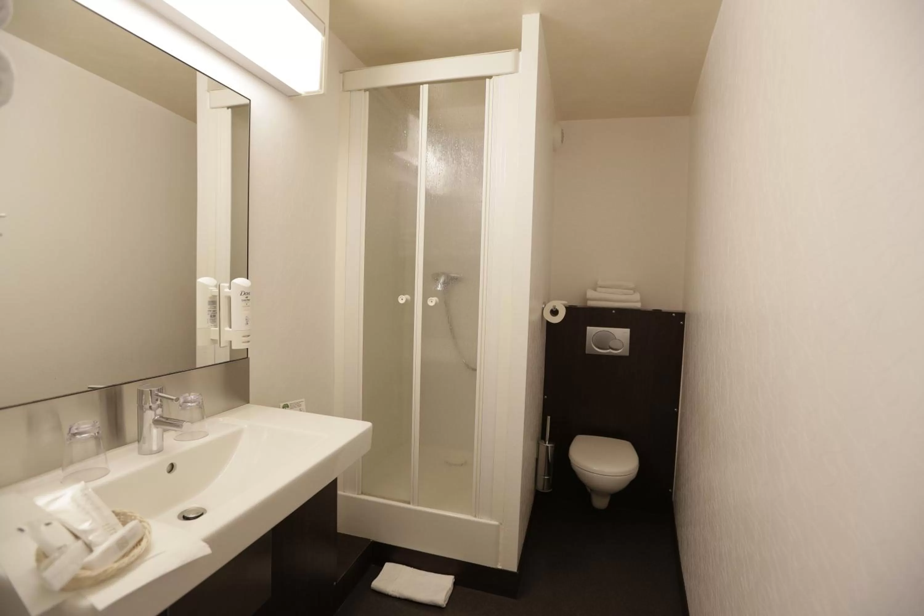 Restaurant/places to eat in Hôtel Au Petit Caporal