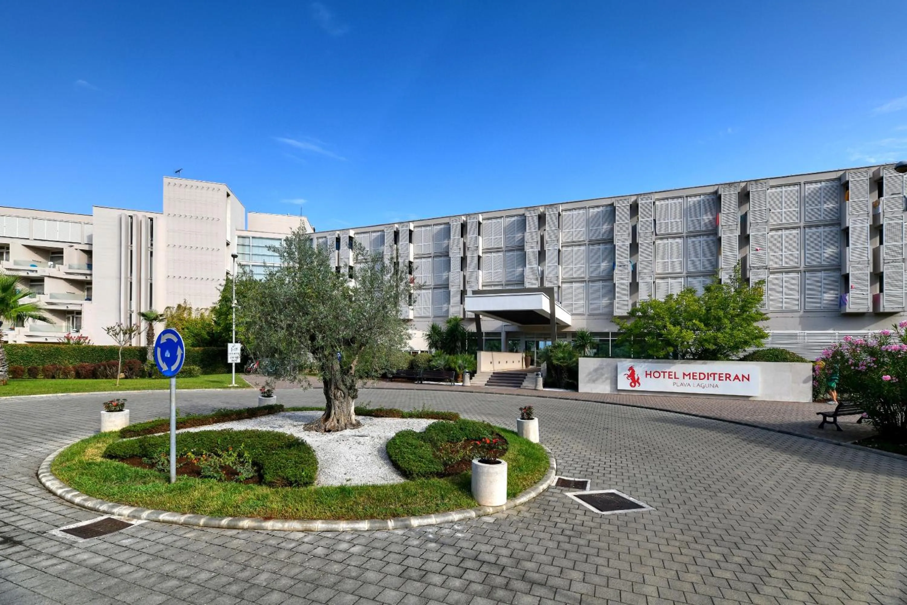 Facade/entrance in Hotel Mediteran Plava Laguna