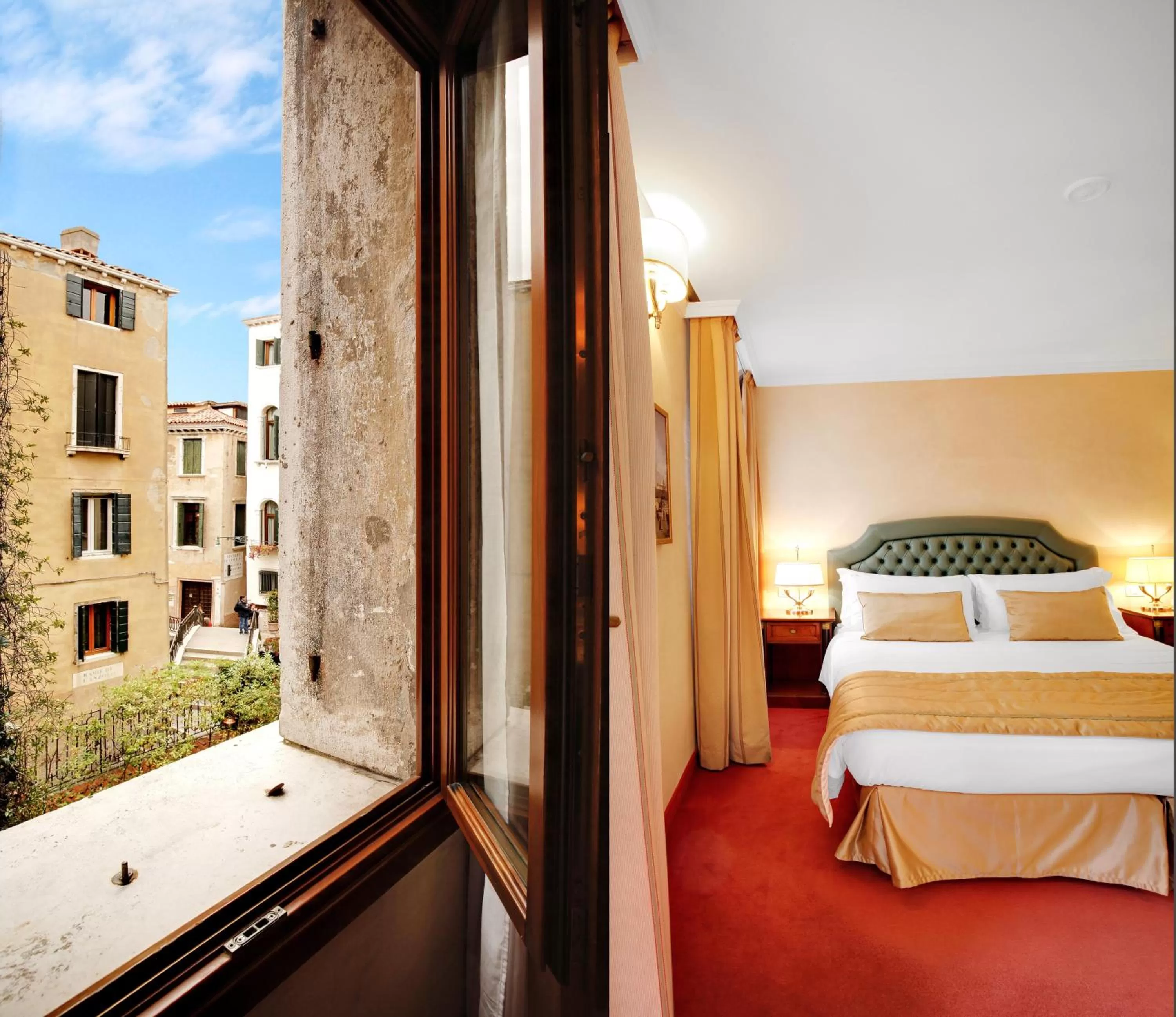 Photo of the whole room, Bed in Hotel Donà Palace