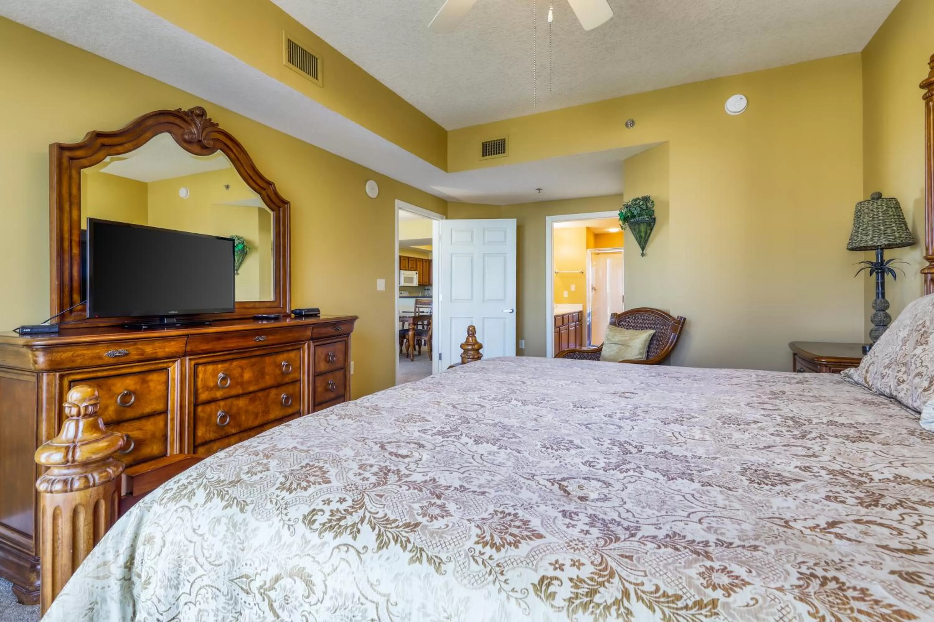 TV/Entertainment Center in Ariel Dunes I 0710