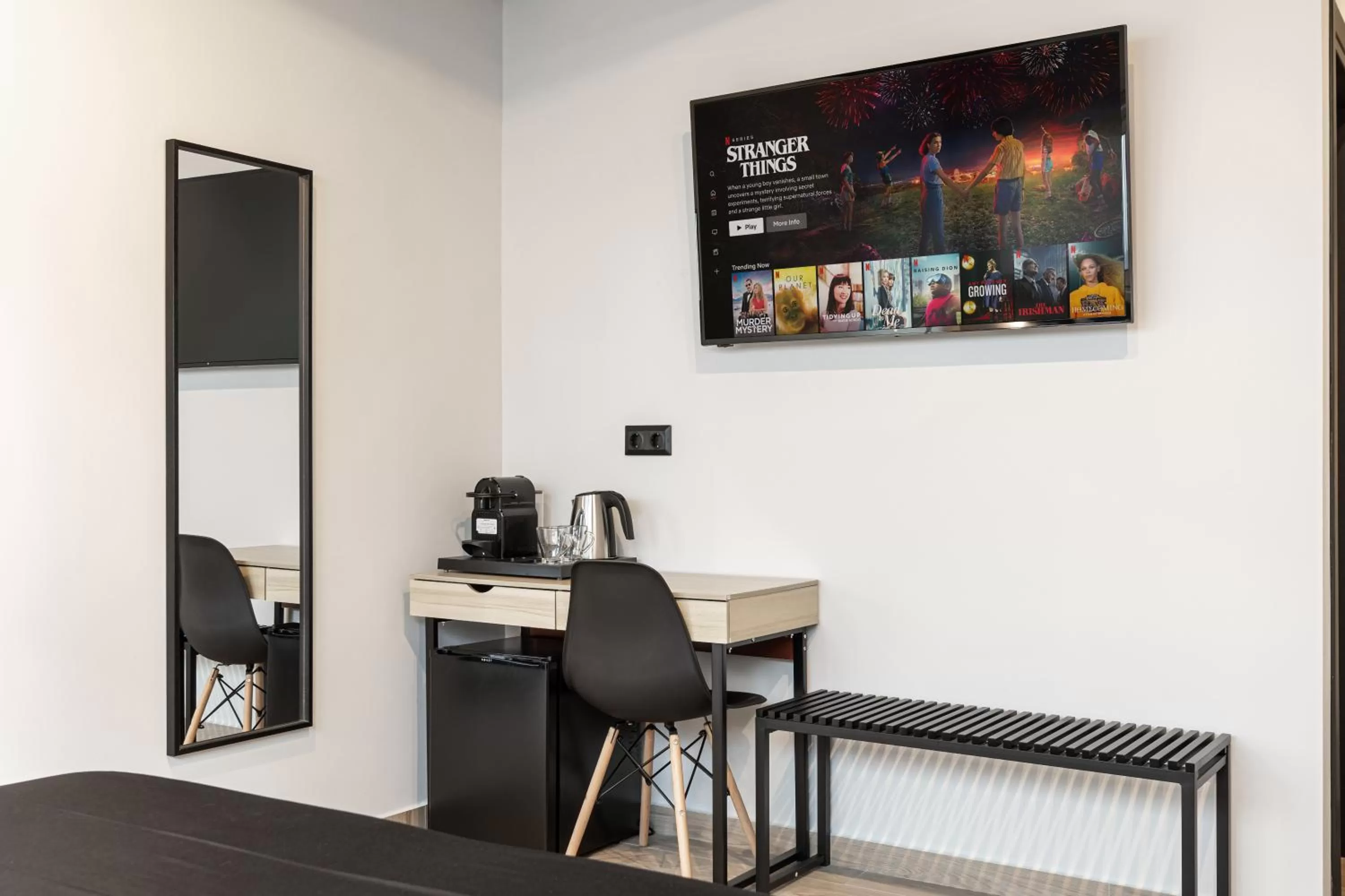 TV and multimedia in Ermoo Athens Modern Living