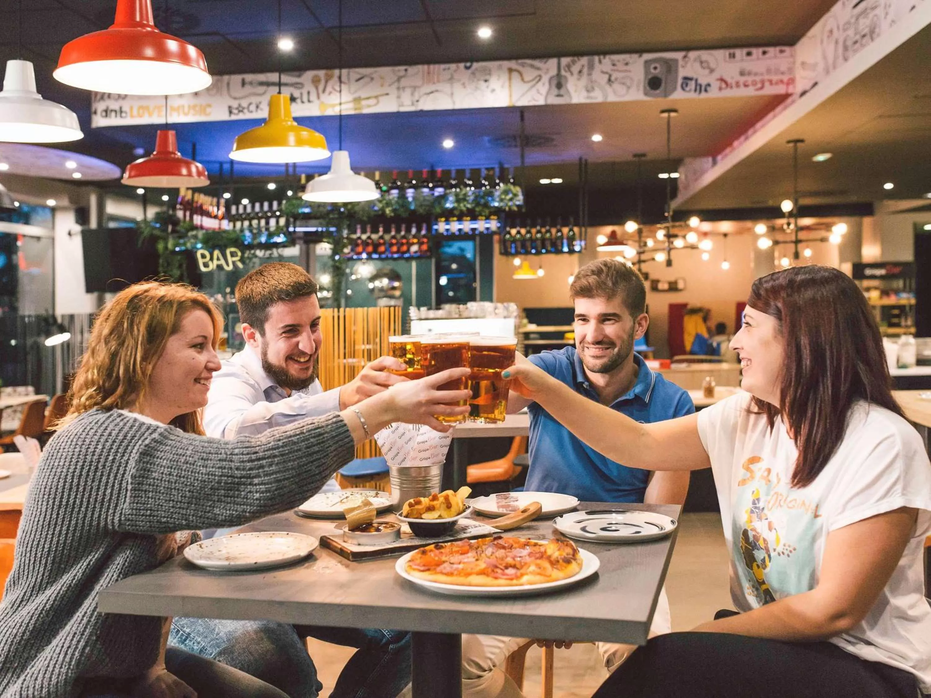 Property building in Ibis Valencia Bonaire Aeropuerto