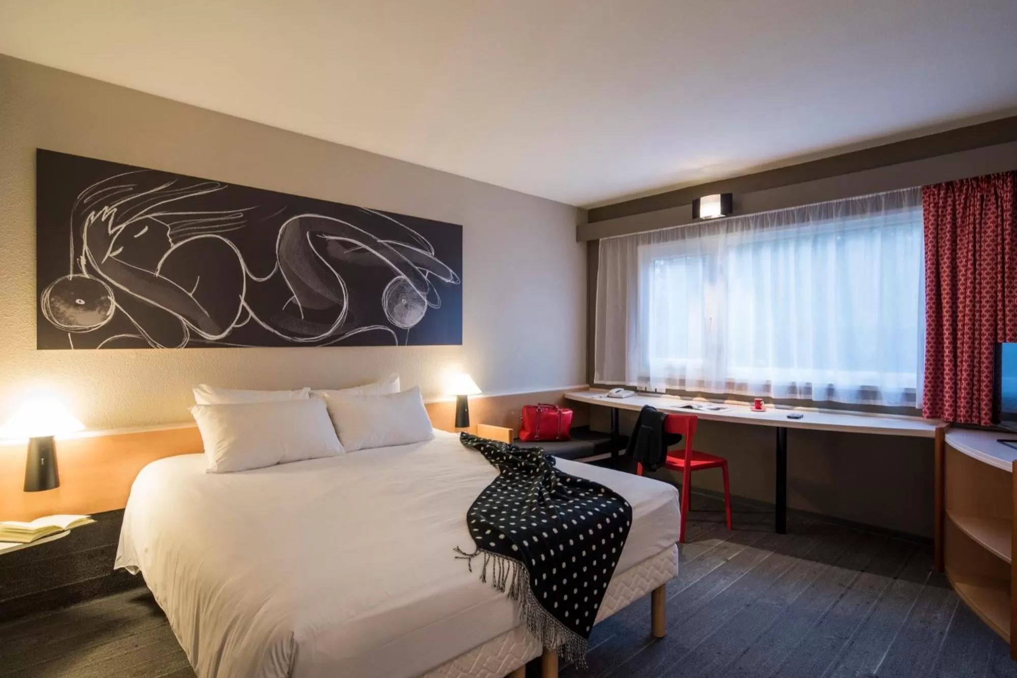 Bedroom, Bed in ibis Metz Nord