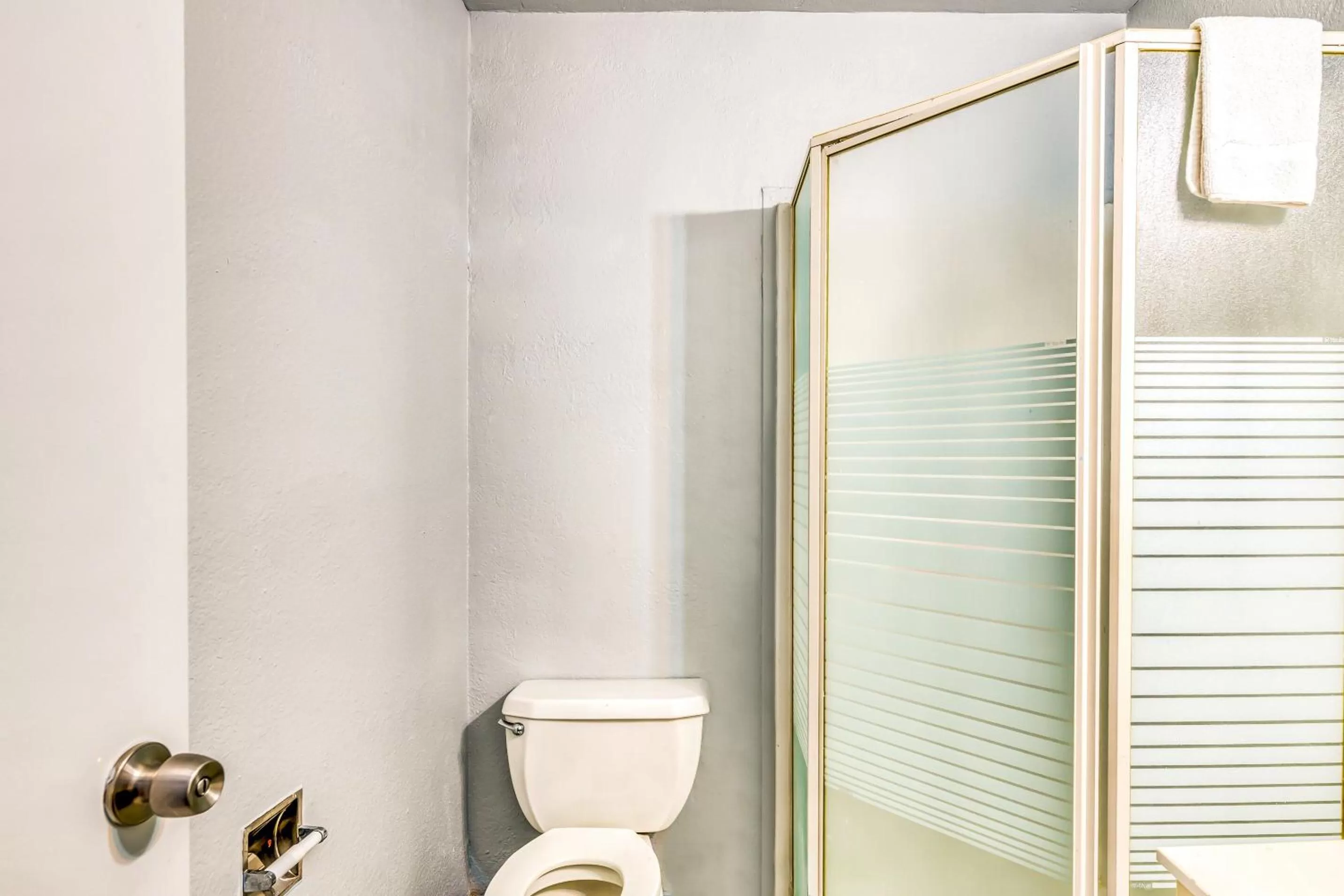 Bathroom in OYO Hotel Houston Southwest I-69