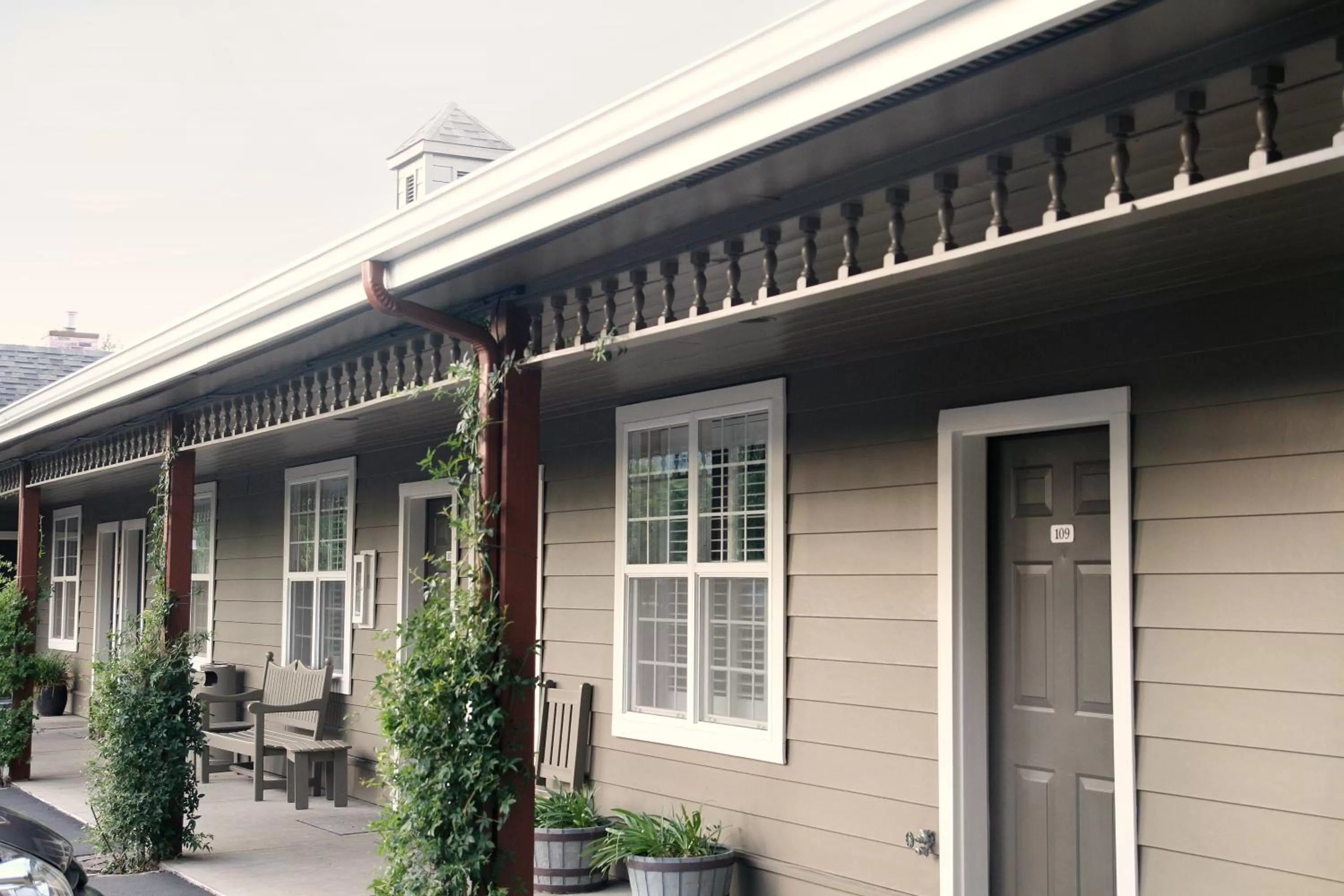 Property building in Wine Country Inn