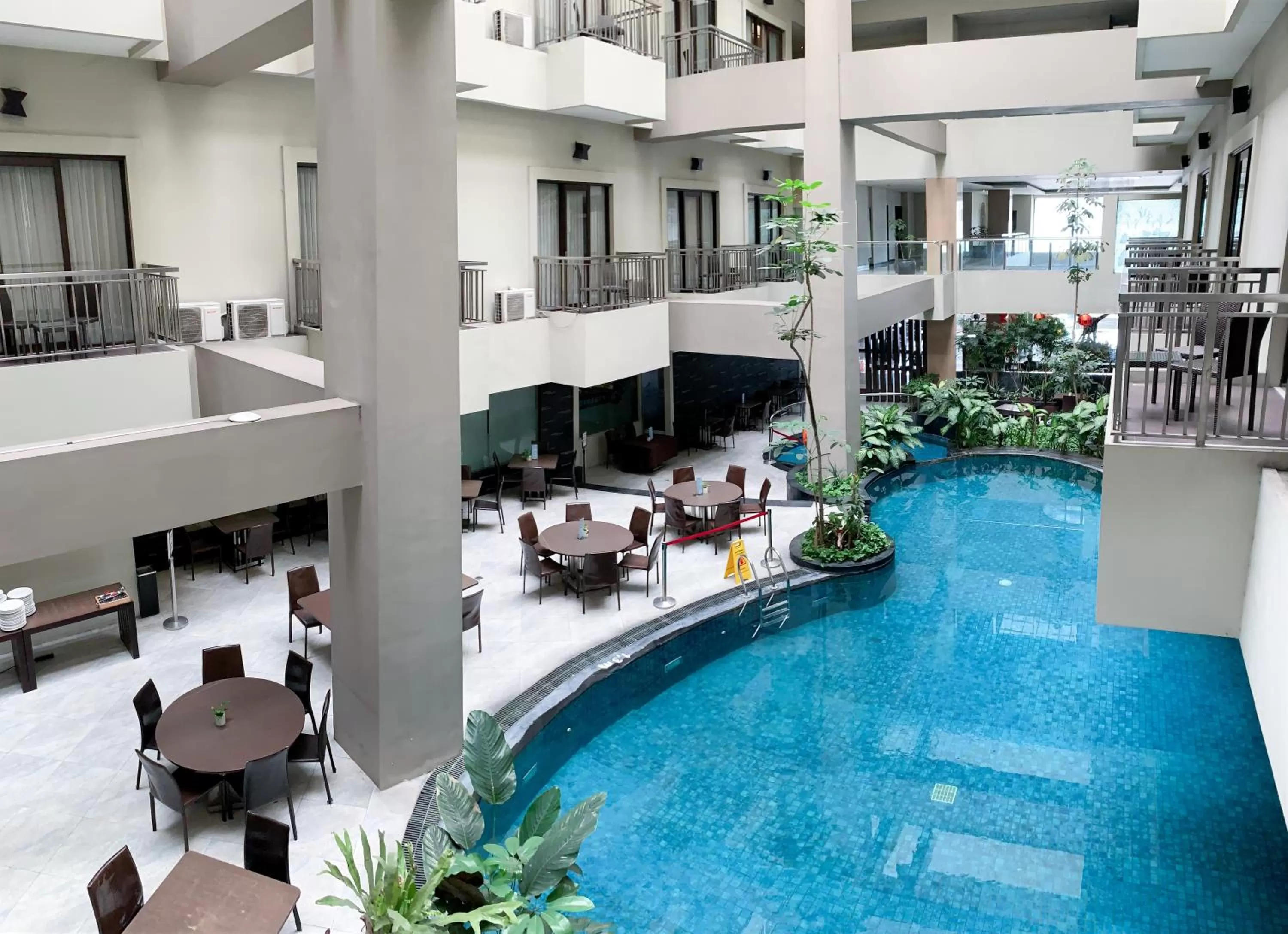 Swimming pool in Savana Hotel & Convention Malang