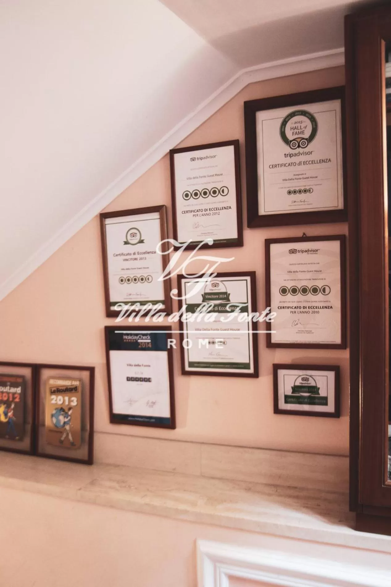 Logo/Certificate/Sign in Villa della Fonte