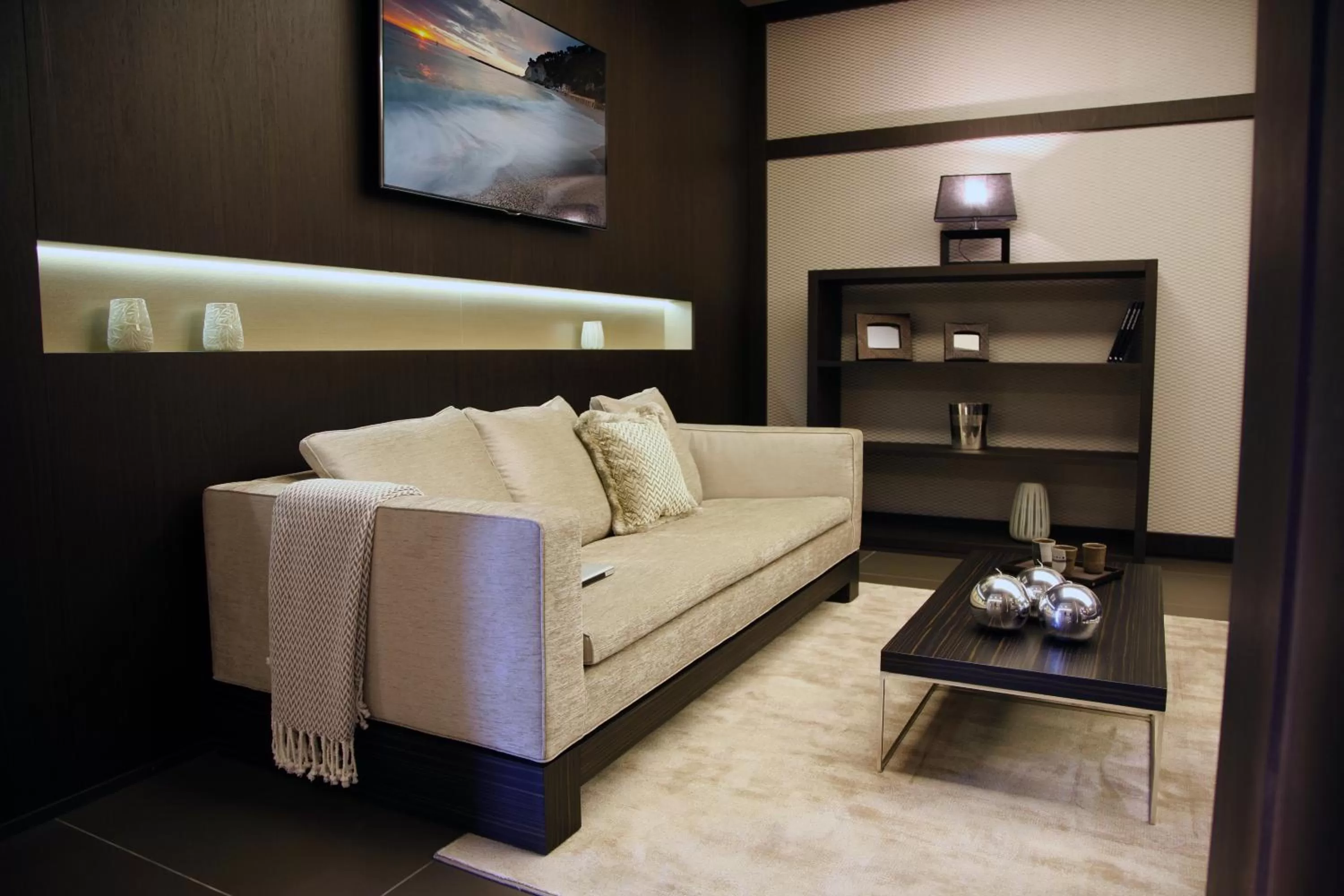 Living room, Bed in Ego Hotel