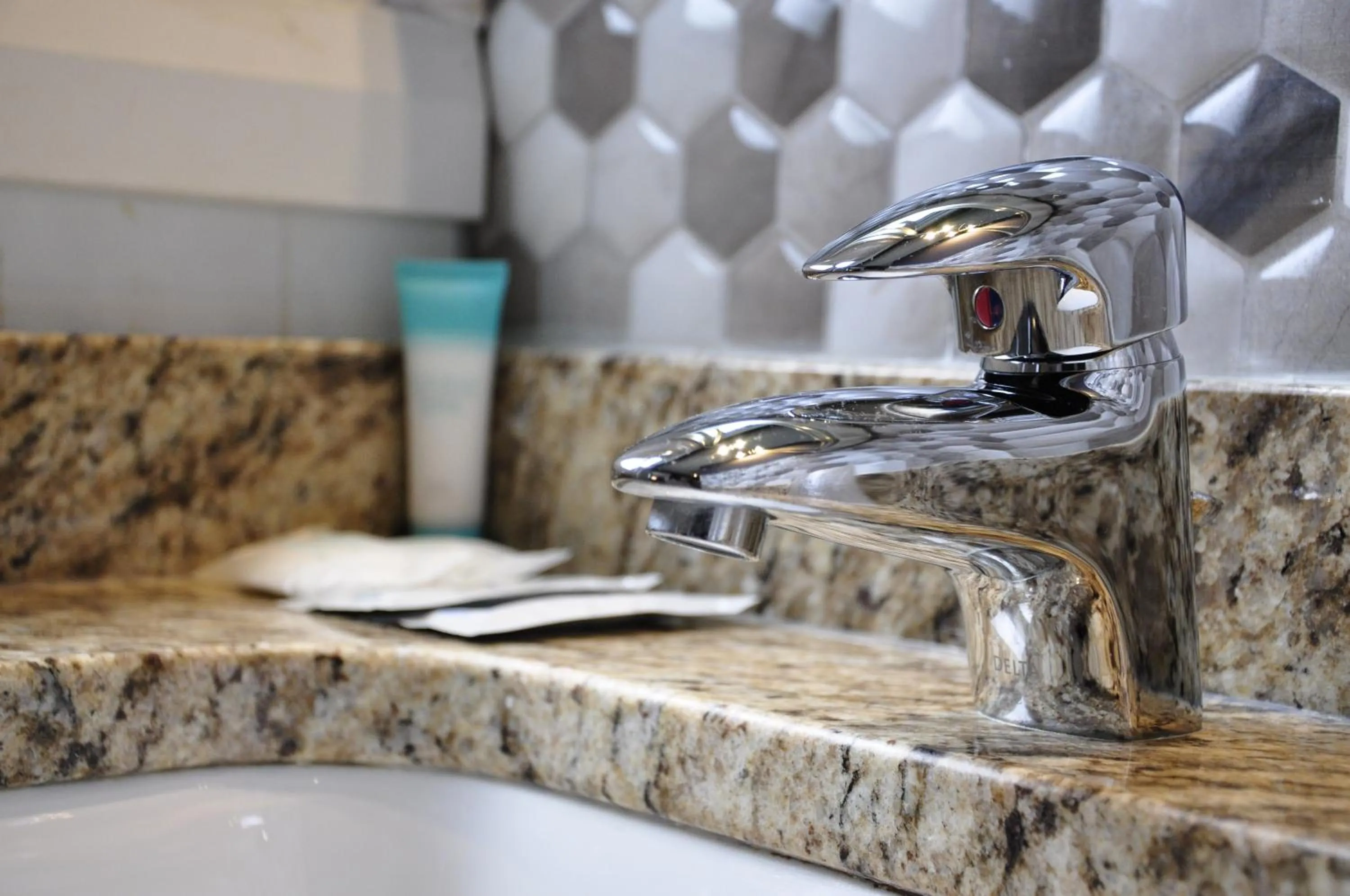 Bathroom in Moonlight Inn and Suites Sudbury