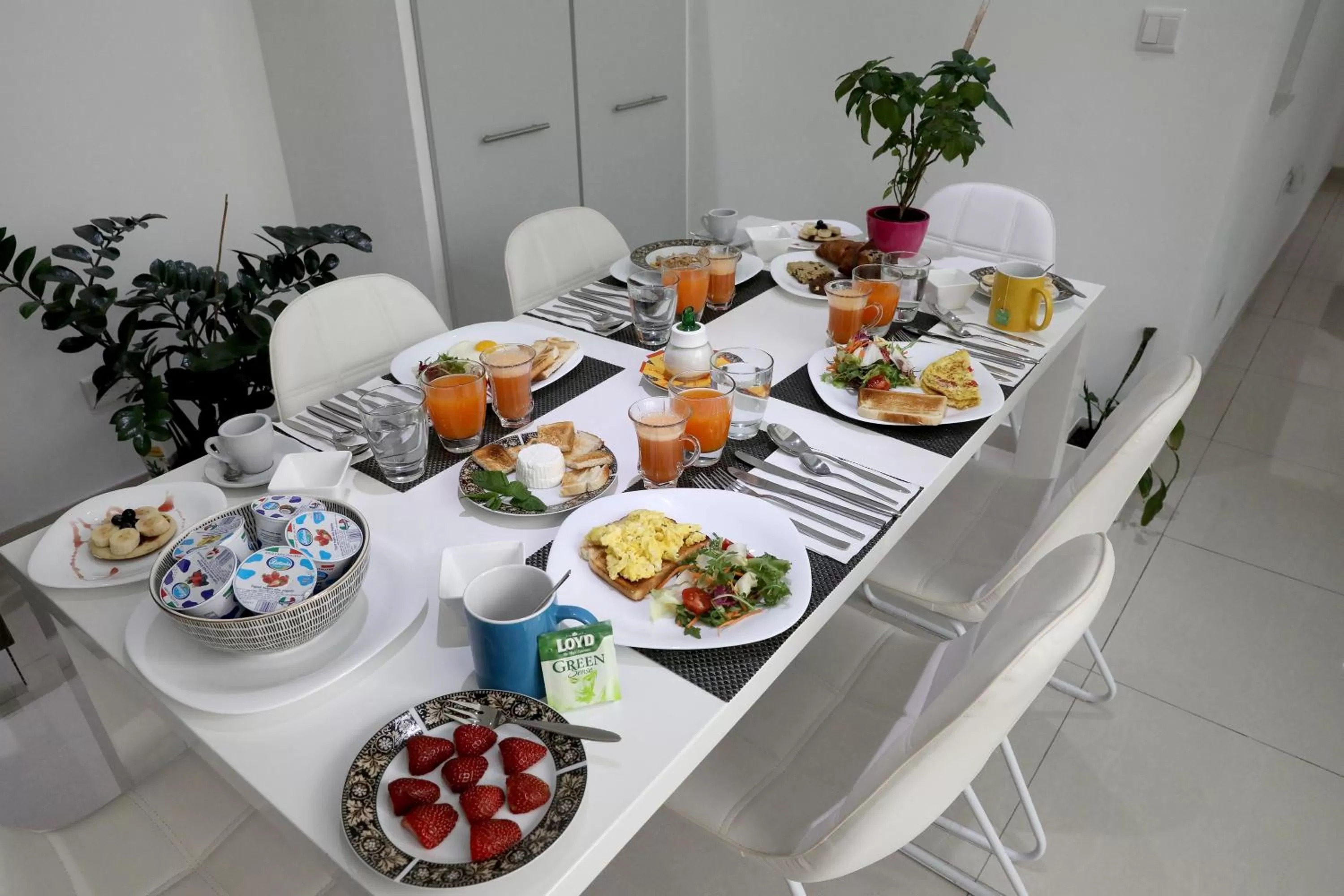 Breakfast in Escape to St Julians