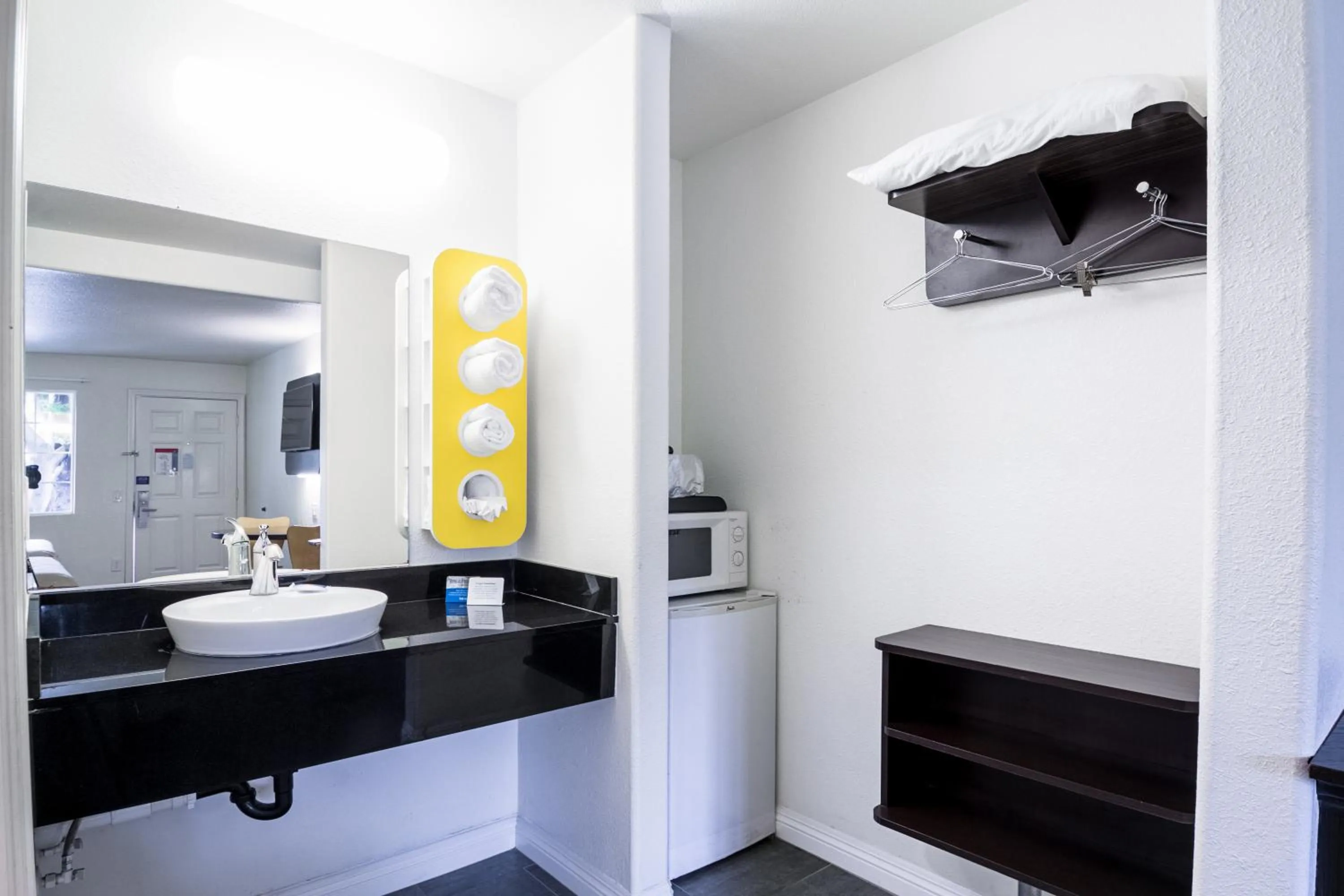 Bedroom, Bathroom in Motel 6 - Downtown Monterey