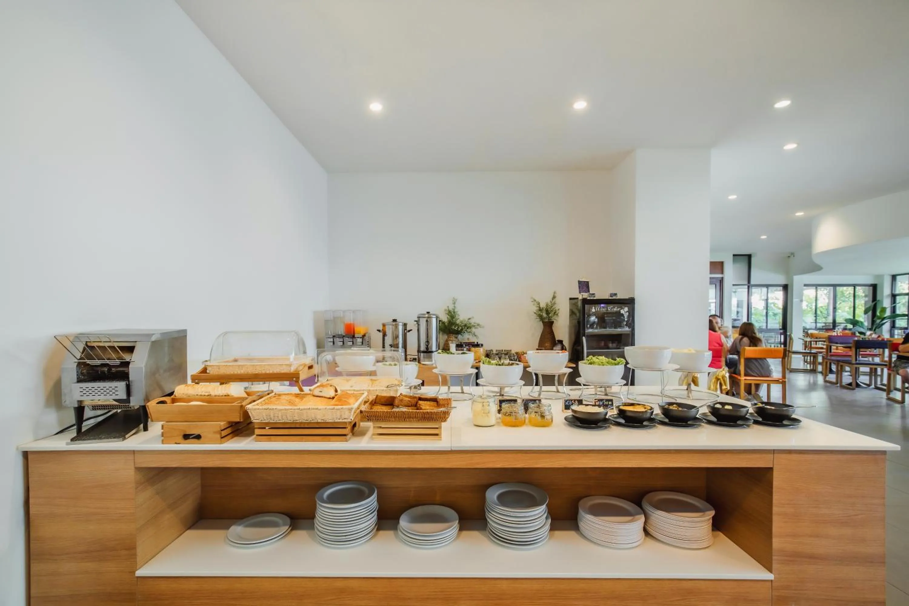 Breakfast in The Lunar Patong